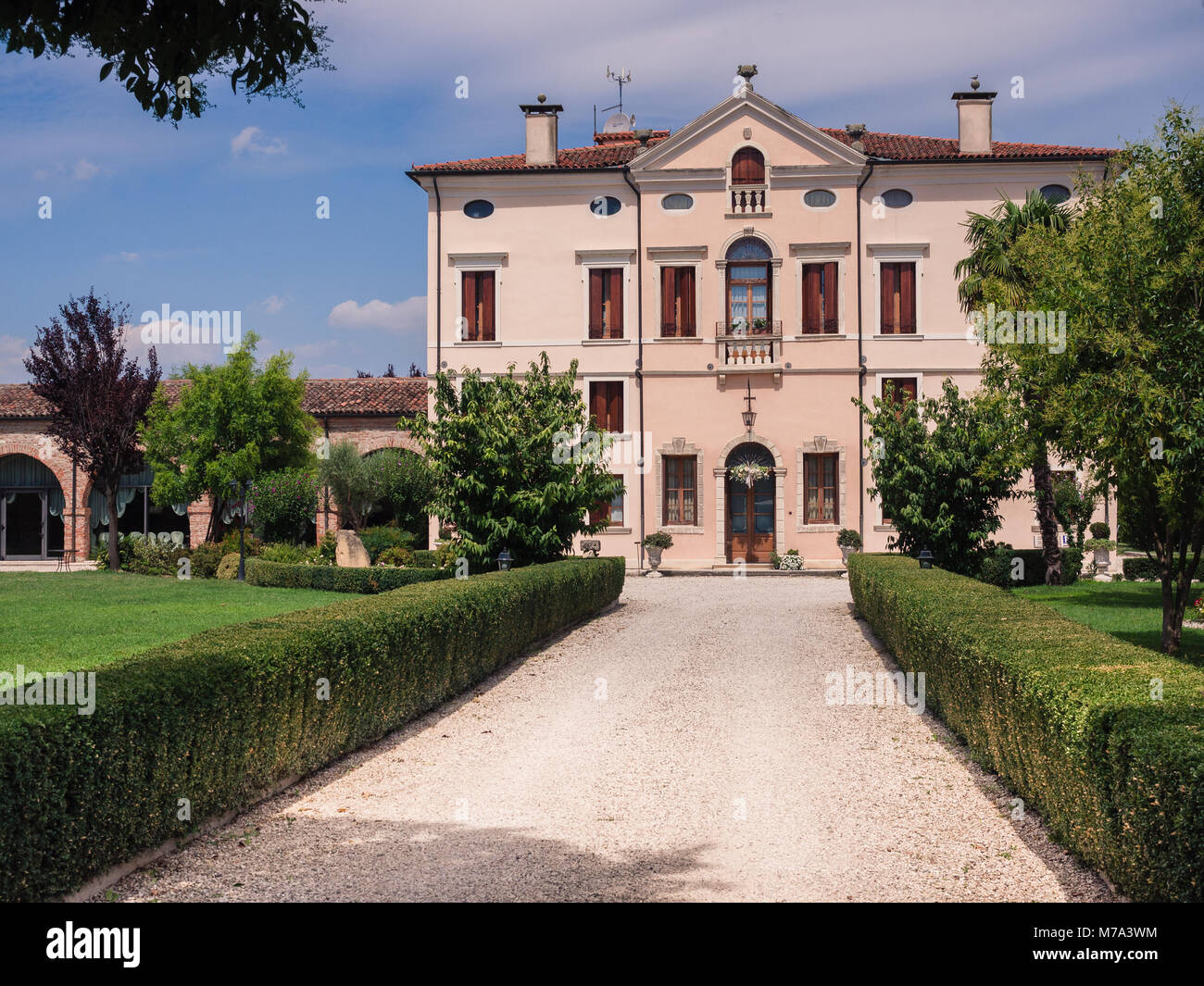 Verona, Italien - 28. Juli 2017: Villa Bongiovanni offen für eine Hochzeitsmesse in Verona Sonntag, 29. März 2015. Es entstand im klassizistischen Stil in t Stockfoto