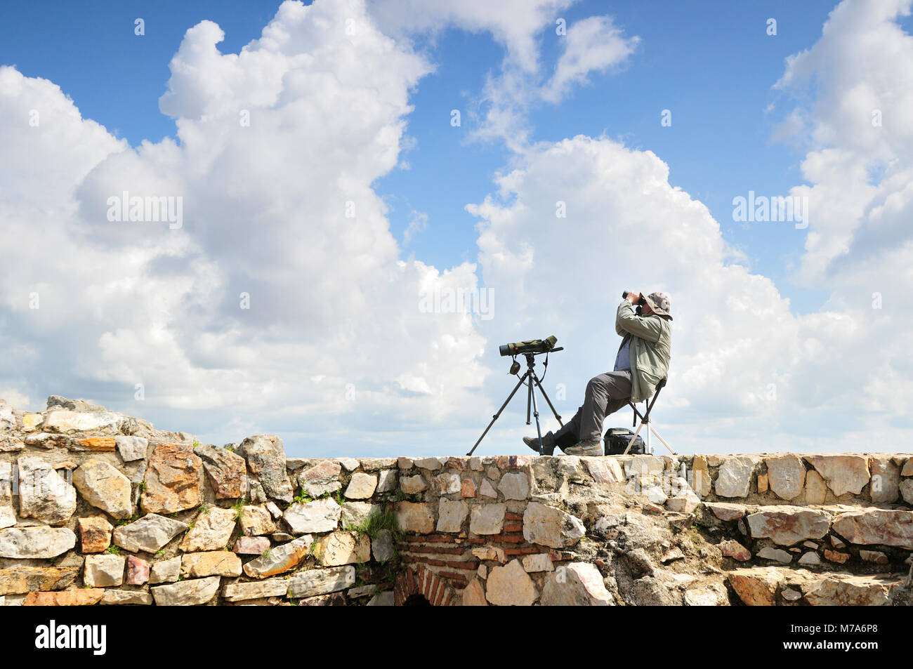 Vogelbeobachtung an der Monfrague National Park. Spanien Stockfoto
