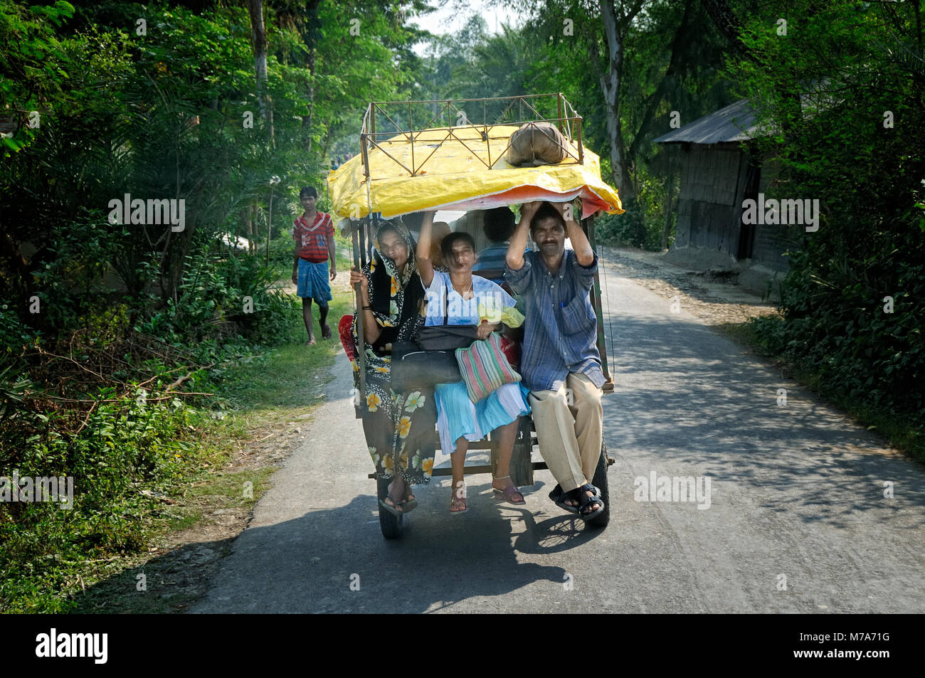 Rikscha in der Nähe von Kolkata. Indien Stockfoto