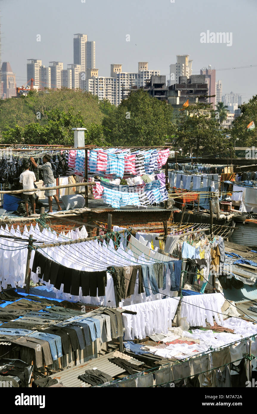 Dhobi Ghats von Mumbai, wo Inder die Wäsche machen. Es ist ein Open air Waschsalon, wo die Scheiben, als Dhobis, saubere Kleidung und Bettwäsche bekannt. Indi Stockfoto