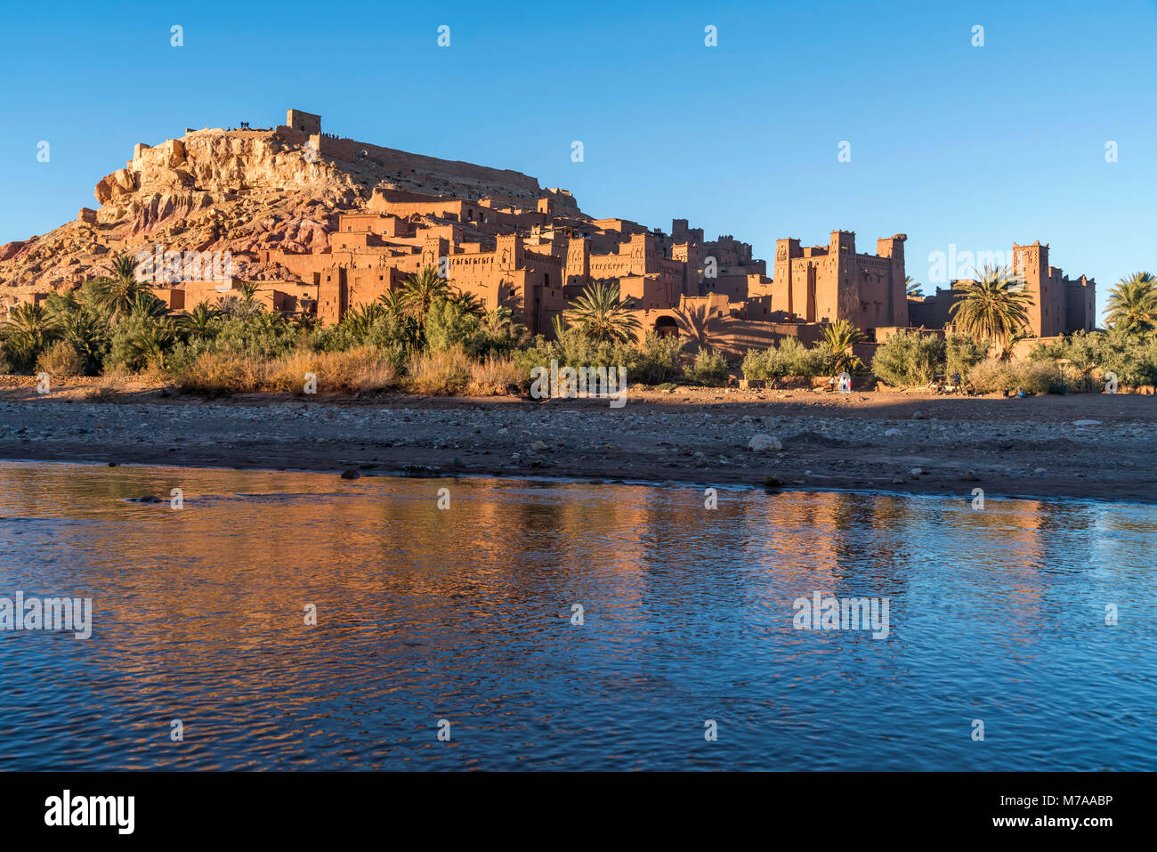 Asif Mellah Fluss und Kasbah Ait-Ben-Haddou, Ouarzazate Provinz, Souss-Massa-Draa, Marokko Stockfoto