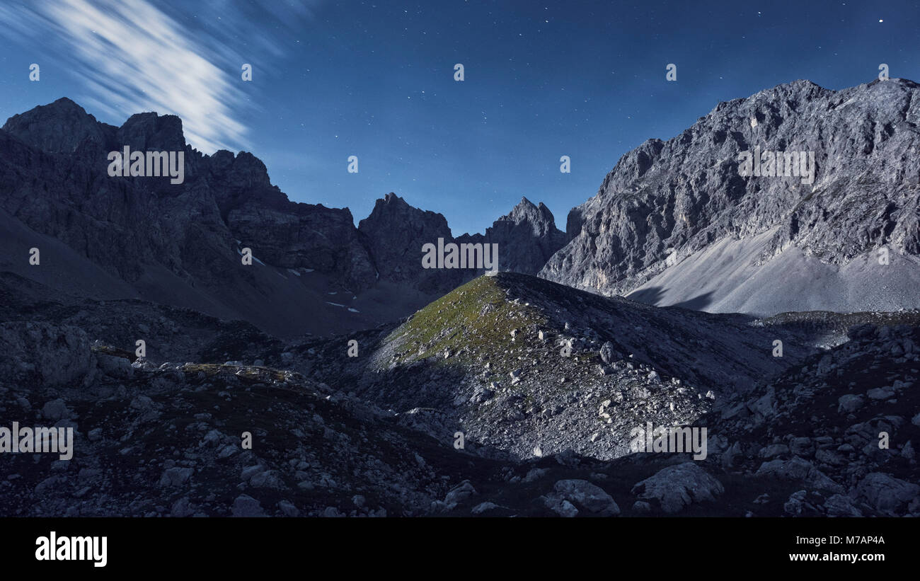 Bergrücken zwischen hinterem Drachenkopf' und 'Marienbergspitzen (Berge) in der Nähe von Lake Seebensee, Tirol, Österreich Stockfoto