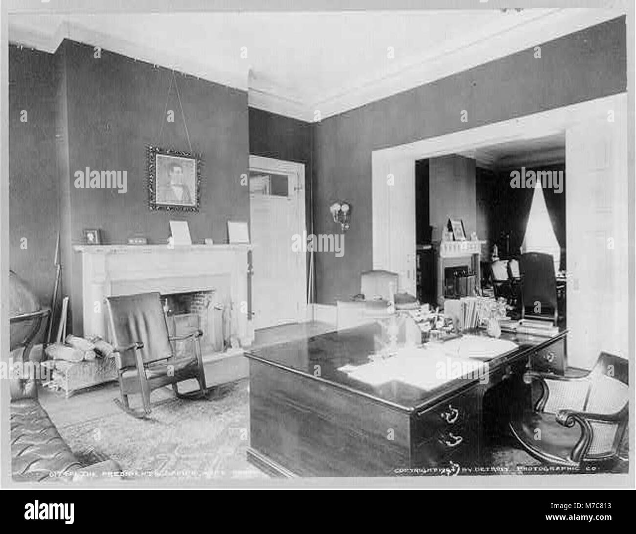 Ein Bild des Präsidentenbüros im Weißen Haus, das seine Rolle als Zentrum der US-Exekutive und seine historische Bedeutung für die amerikanische Regierungsführung unterstreicht. Stockfoto