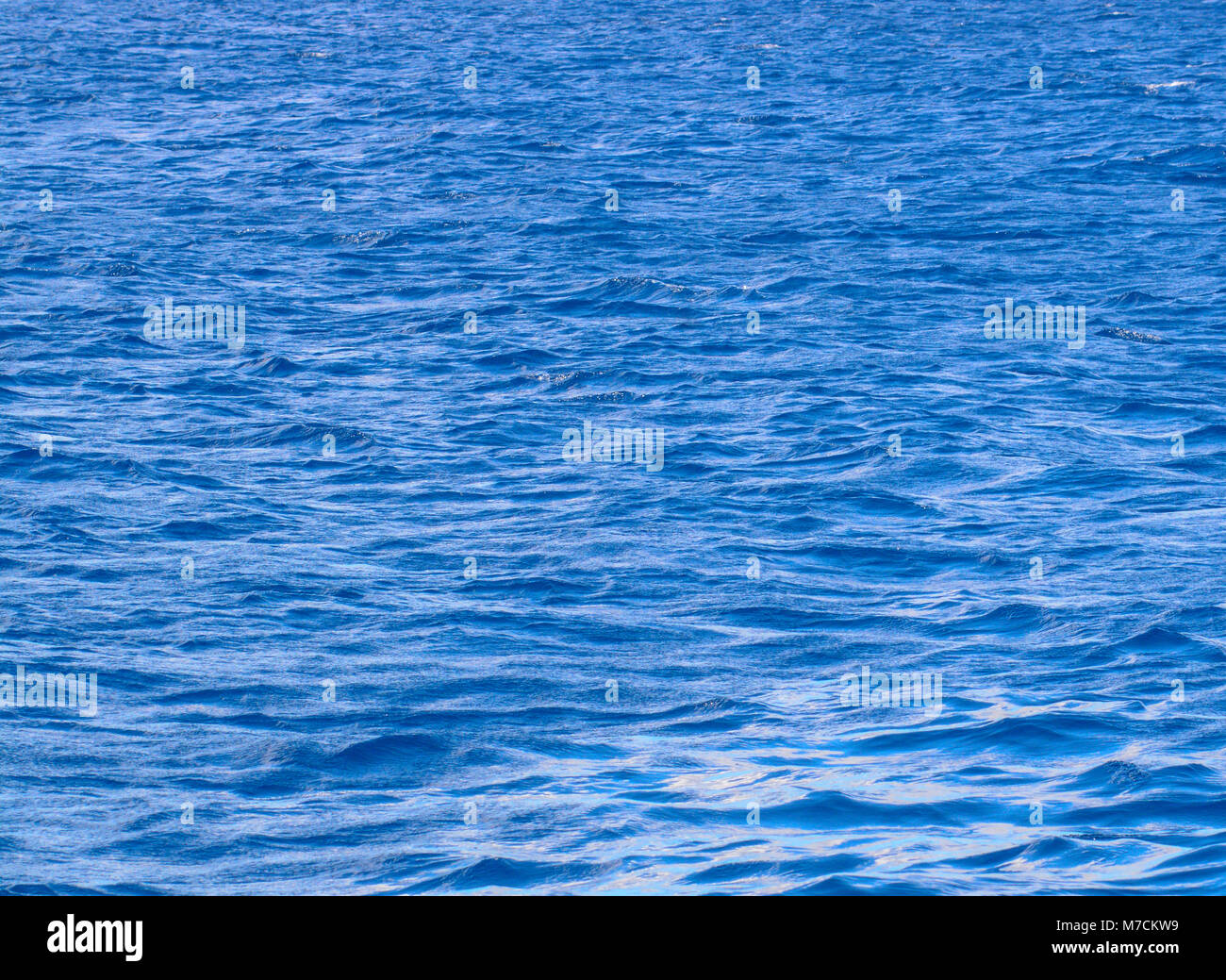 Tief blauen Wasser des Ozeans von Grand Turk. Stockfoto