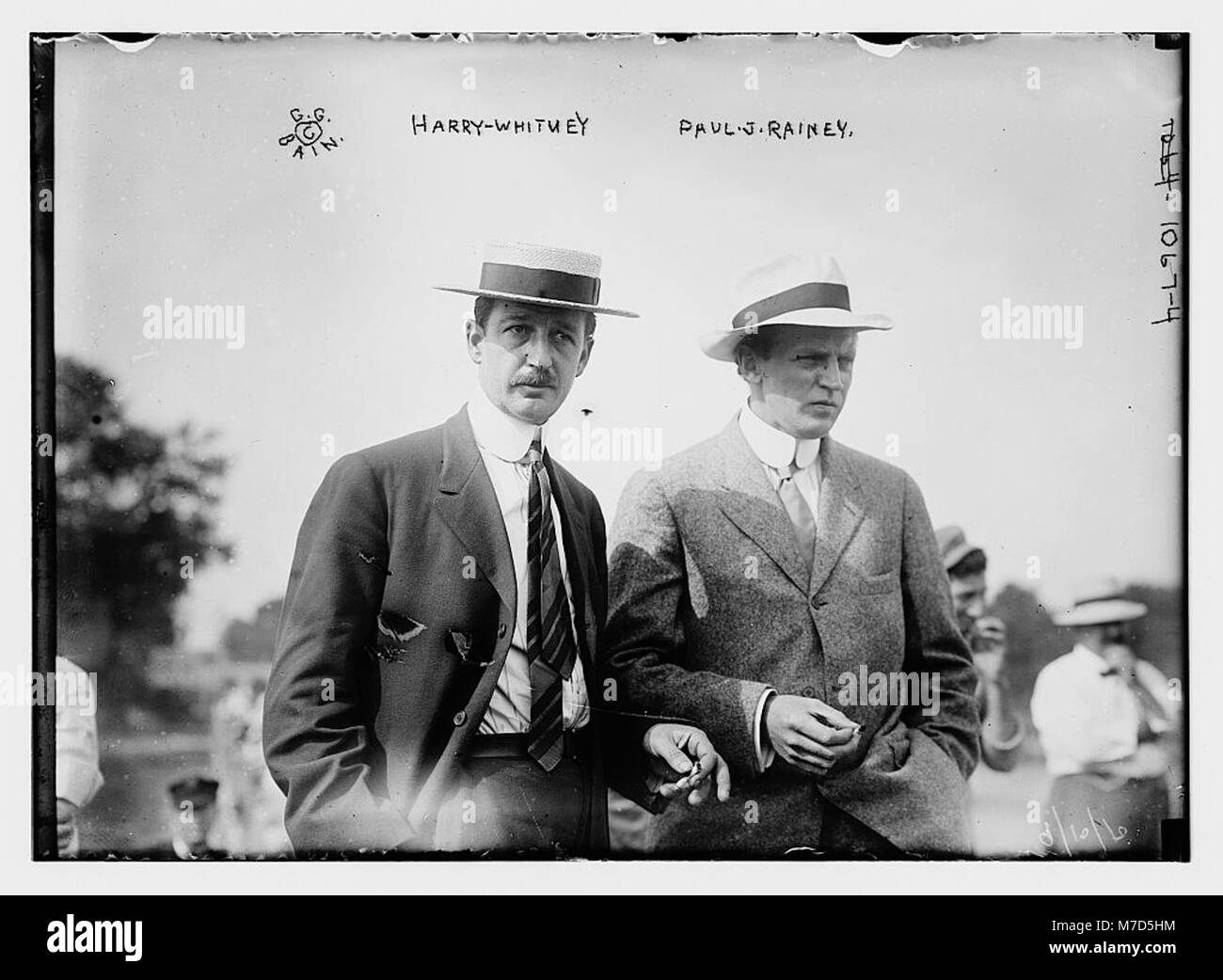 Dieses Bild zeigt Harry Whitney und Paul J. Rainey, Personen, die wahrscheinlich in der amerikanischen Geschichte des frühen 20. Jahrhunderts von Bedeutung sind. Stockfoto