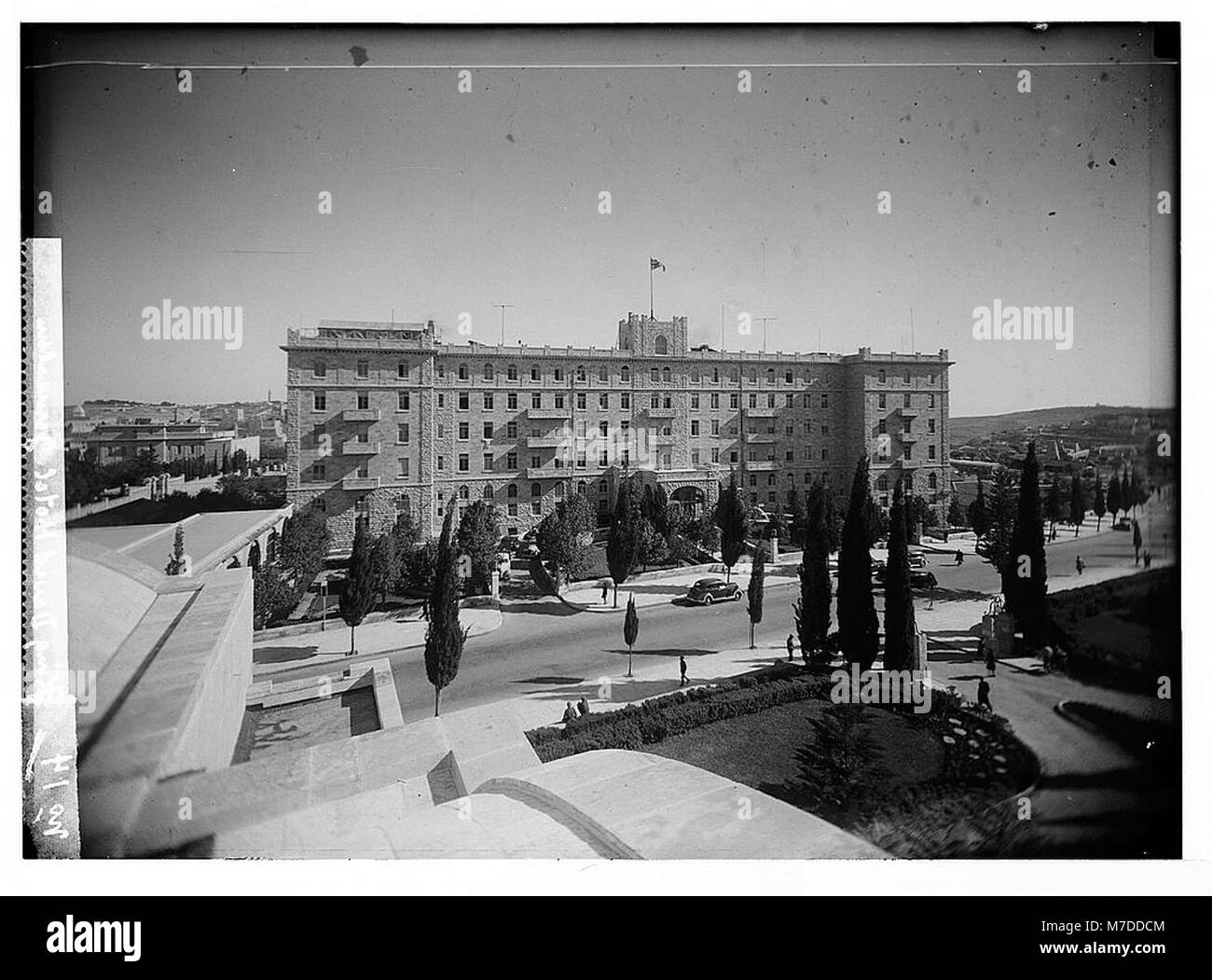 Das King David Hotel in Jerusalem ist ein ikonisches Luxushotel, das für seine historische Bedeutung und Lage im Herzen der Stadt bekannt ist. Dieses Foto zeigt das Hotel als Symbol des kulturellen und historischen Erbes Jerusalems. Stockfoto