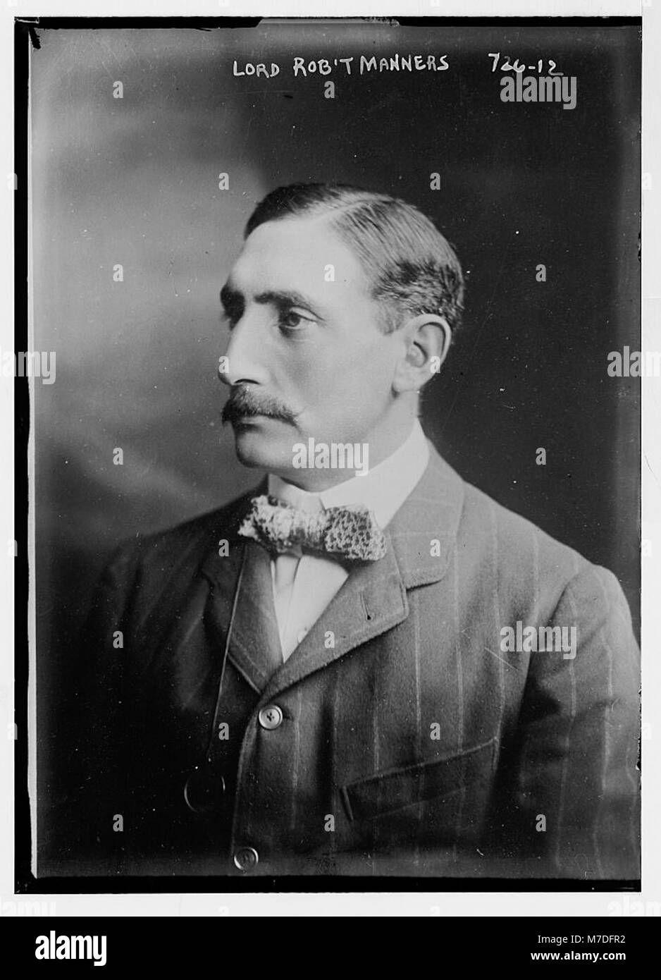 Ein formelles Porträt von Lord Robert Manners, das seine aristokratische Kleidung und seine charakteristische Haltung zeigt, die typisch für den britischen Adel des 19. Jahrhunderts ist. Stockfoto