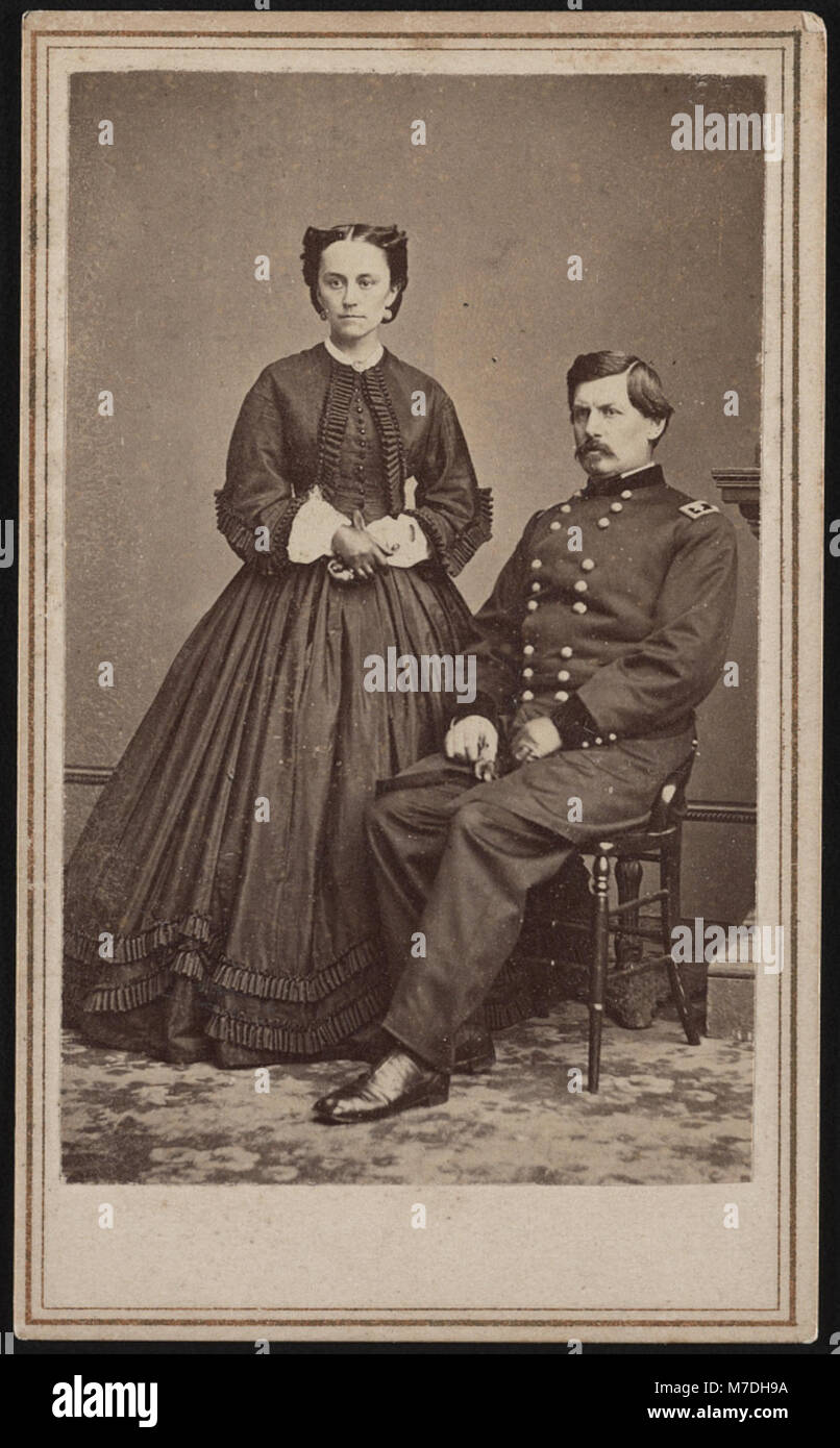 Major General George Brinton McClellan der US-Freiwilligen Infanterieregiments in Uniform, neben seiner Frau Mary Ellen Marcy McClellan) - E.&HT sitzt Anthony, 501 Broadway, LCCN 2017659649 Stockfoto