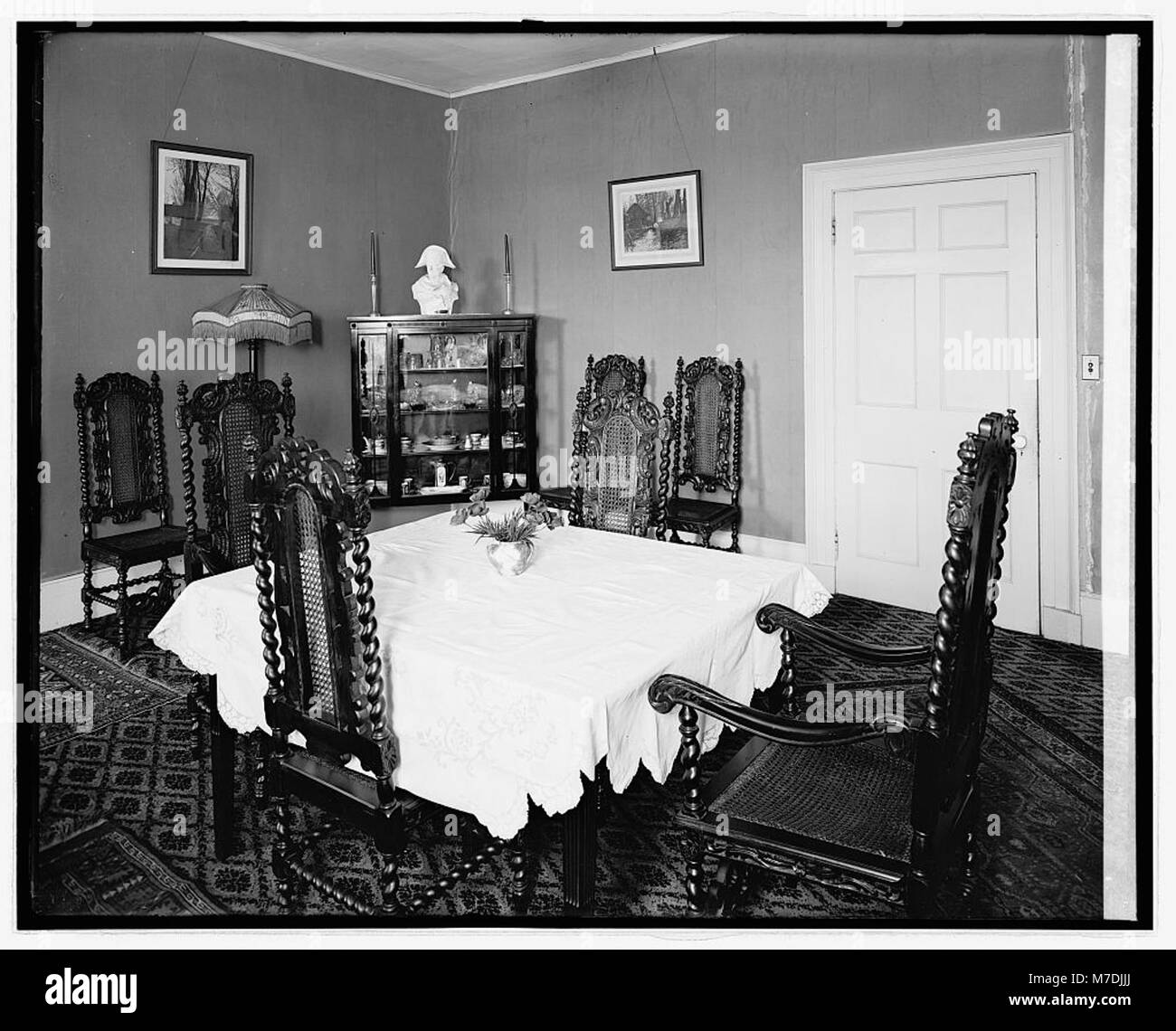 Ein historisches Bild mit McKeever & Goss, dem Dutar-Haus. Das Foto zeigt die architektonischen Merkmale des Hauses, das die amerikanische Wohnarchitektur des 19. Jahrhunderts darstellt. Stockfoto