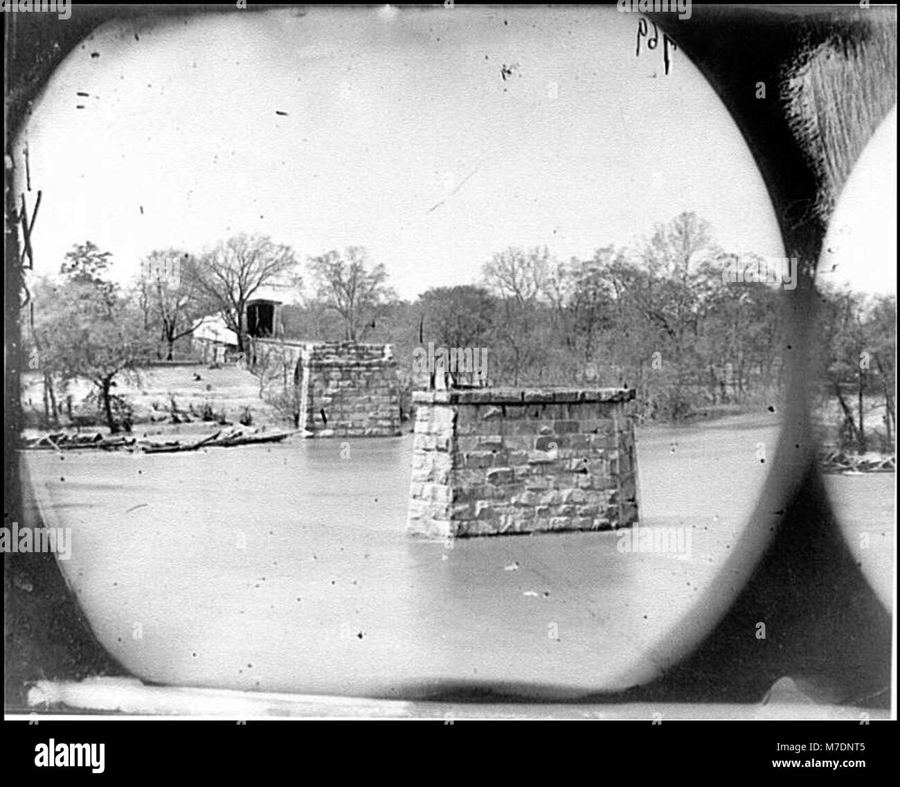 Frau Nelson's Crossing, Virginia Ruinen der Richmond und York River Railroad Bridge über den Pamunkey, über dem Weißen Haus LOC cwpb. 00372 Stockfoto