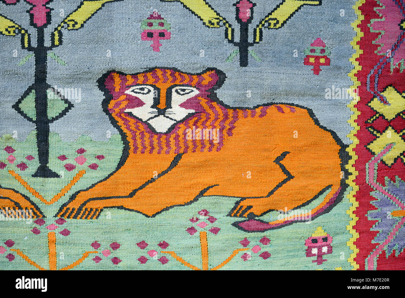Stilisierte Löwe Motiv auf alten armenischen Teppich, Teppich oder Kelim, Armenien Stockfoto