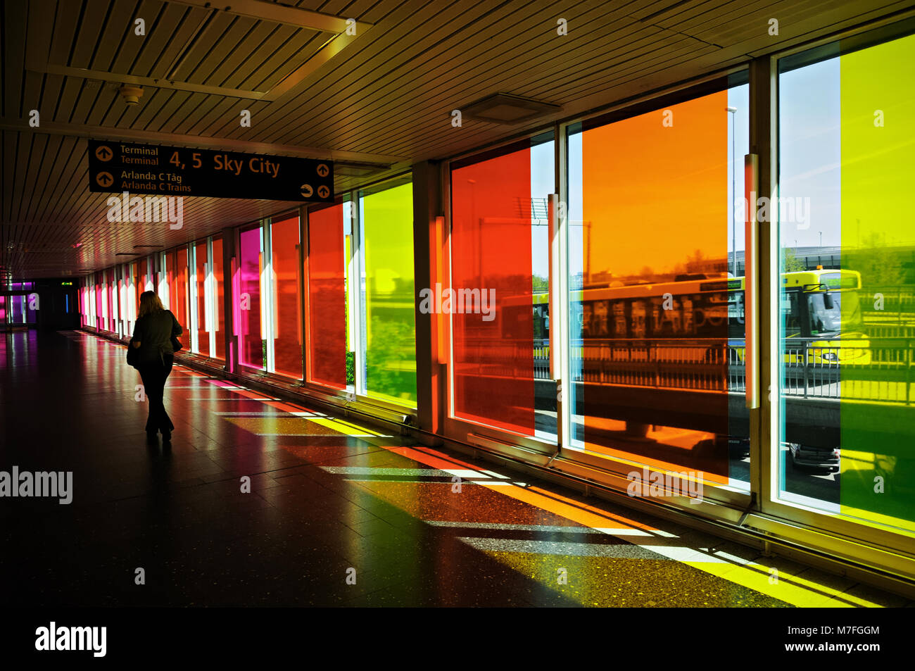 Anreise mit Farben in Arlanda, Stockholm, Schweden Stockfoto