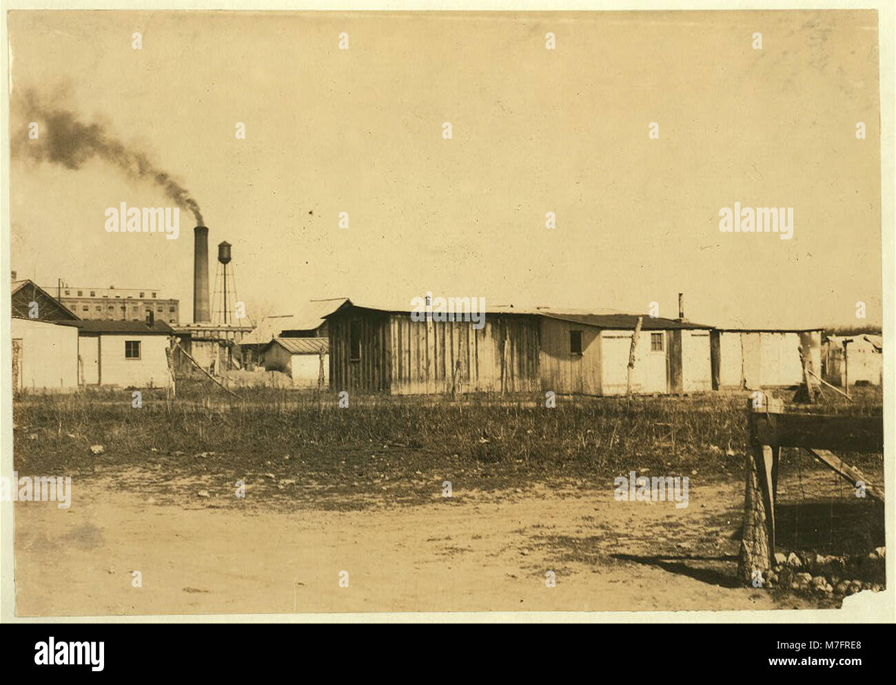 Ein Foto von „The Dschungel“, einem Wohngebiet in ft. Collins, wo Rübenarbeiter leben, wenn sie nicht auf dem Feld arbeiten. In Greeley war diese Gegend bekannt als „The Pansy Bed“. Stockfoto