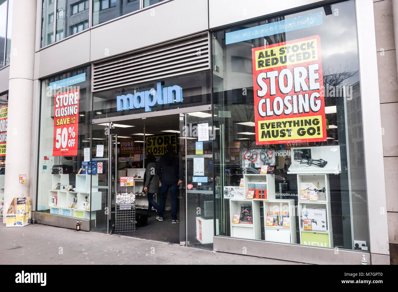 LONDON, GROSSBRITANNIEN, 10. März 2018: maplin Store auf Cheapside bietet hohe Rabatte an die Kunden vor der Schließung. Stockfoto