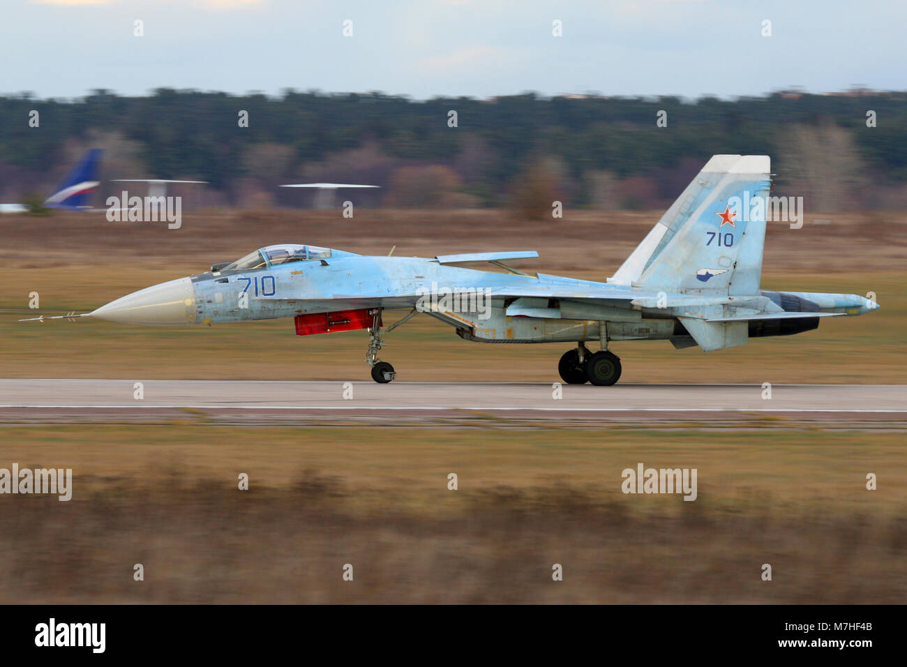 Su-35 Testbed von T-50-Landung nach Testflug. Stockfoto