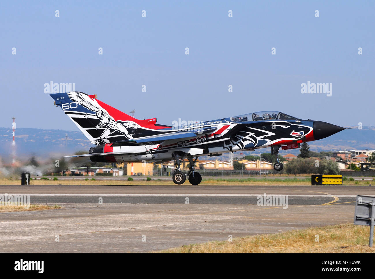 Italienische Luftwaffe Tornado besondere Farbe für das 60-jährige Jubiläum. Stockfoto