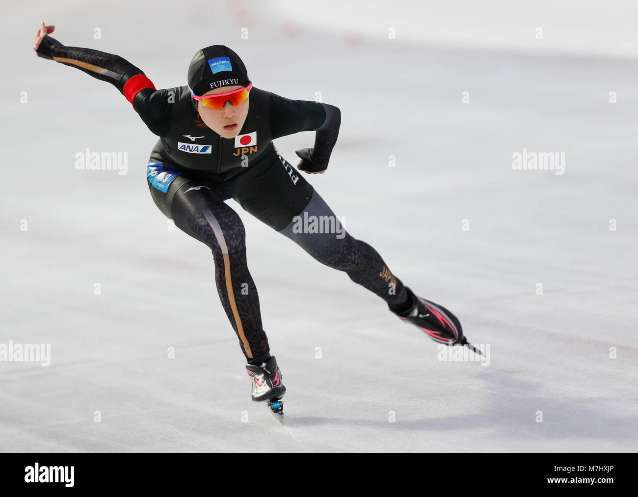 Amsterdam, Niederlande. 10 Mär, 2018. Ayaka Kikuchi von Japan konkurriert während der Damen Eisschnelllauf 1500m an ISU Welt Allround Eisschnelllauf Meisterschaften 2018 in Amsterdam, Niederlande, 10. März 2018. Ayaka behauptete den neunten Platz mit 2 Minuten 03.15 Sekunden. Credit: Ihr Pingfan/Xinhua/Alamy leben Nachrichten Stockfoto