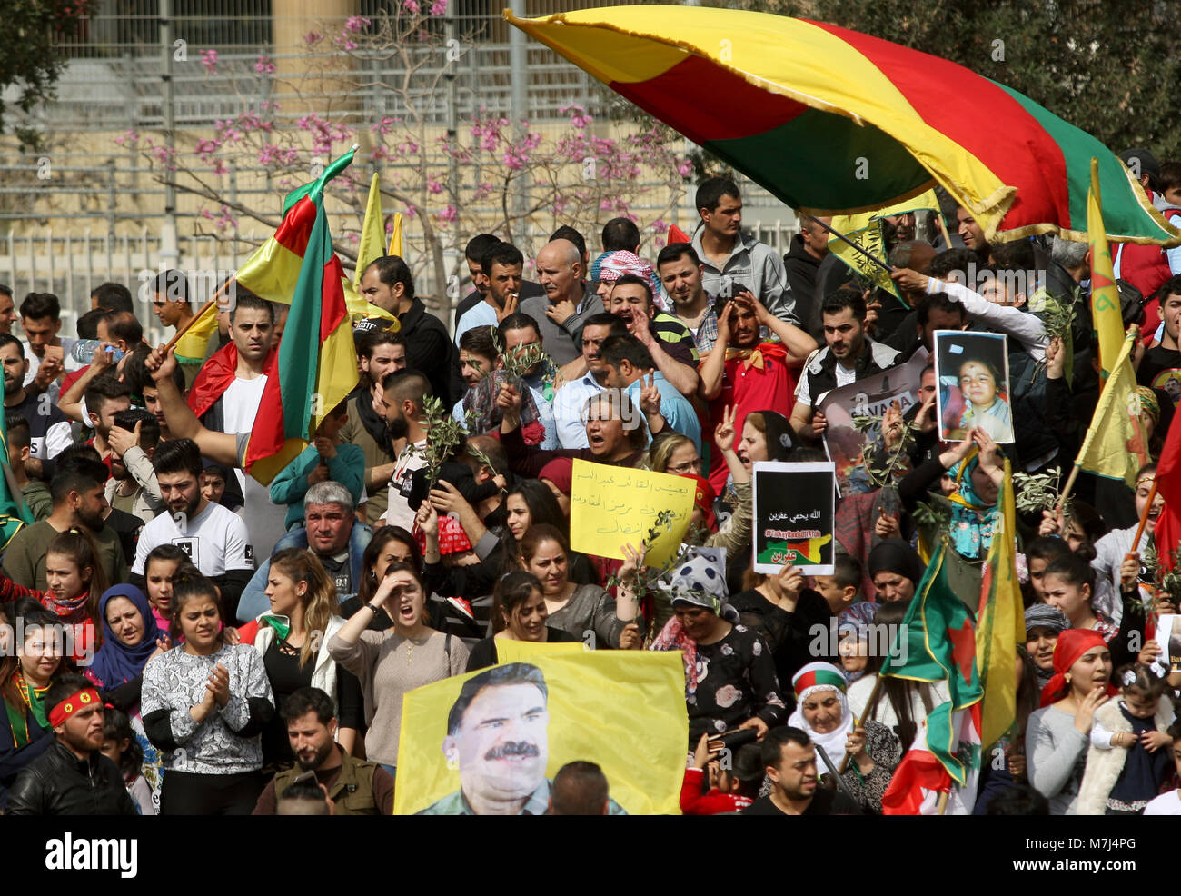Kurdish Nationalist Stockfotos Und Bilder Kaufen Alamy
