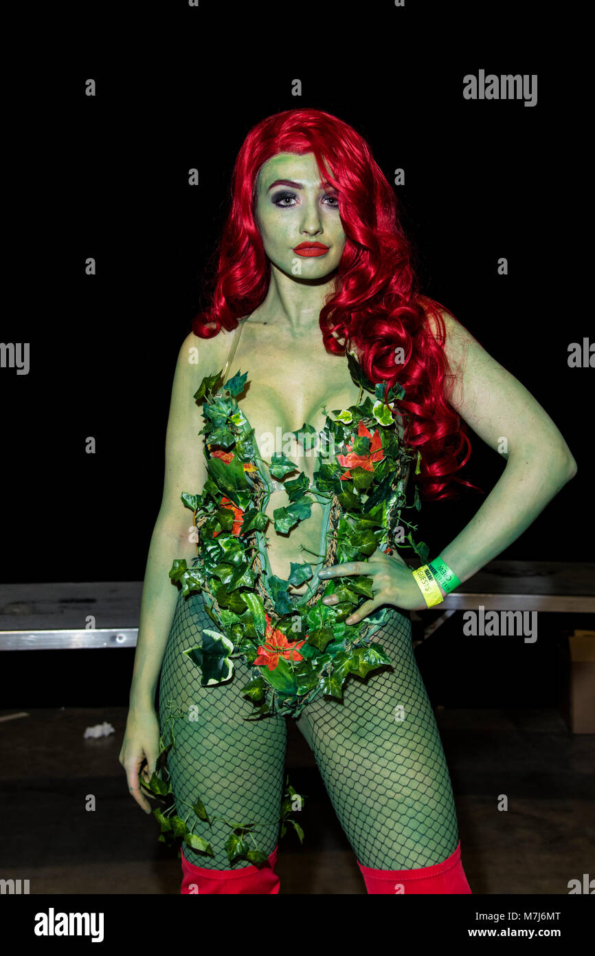 poison ivy cosplay