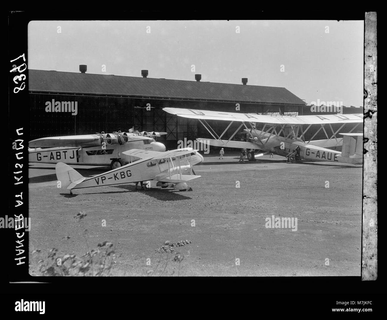 Kenia Kolonie. Kisumu. Sammlung von Flugzeugen vor dem großen Hangar LOC 17555 matpc. Stockfoto