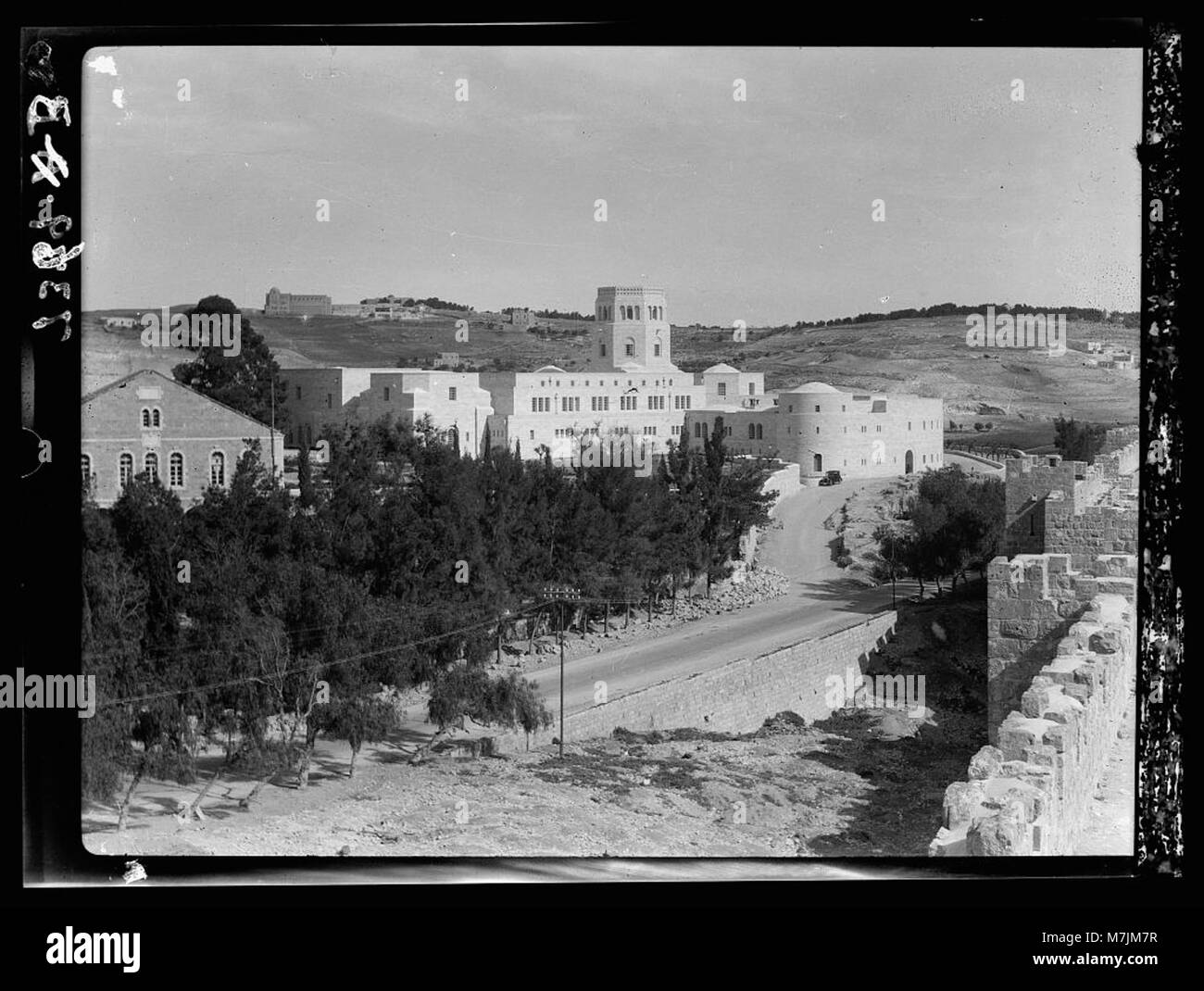 Museum (Rockefeller) in Jerusalem. Museum von der Stadtmauer, N.E. LOC 14767 matpc. Stockfoto