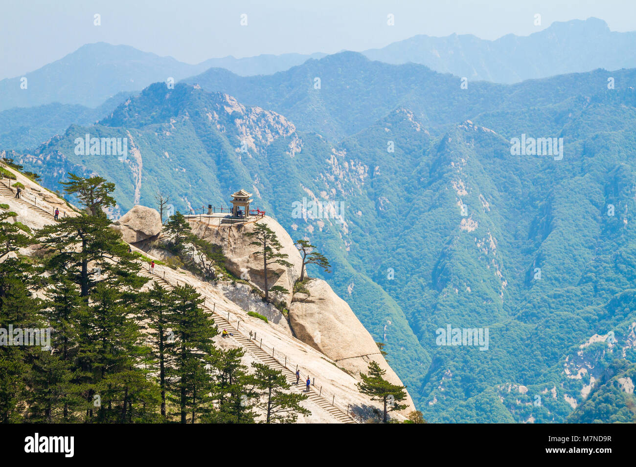 China, Provinz Shaanxi, Huashan Berg, Pavillon auf dem Berg Stockfoto