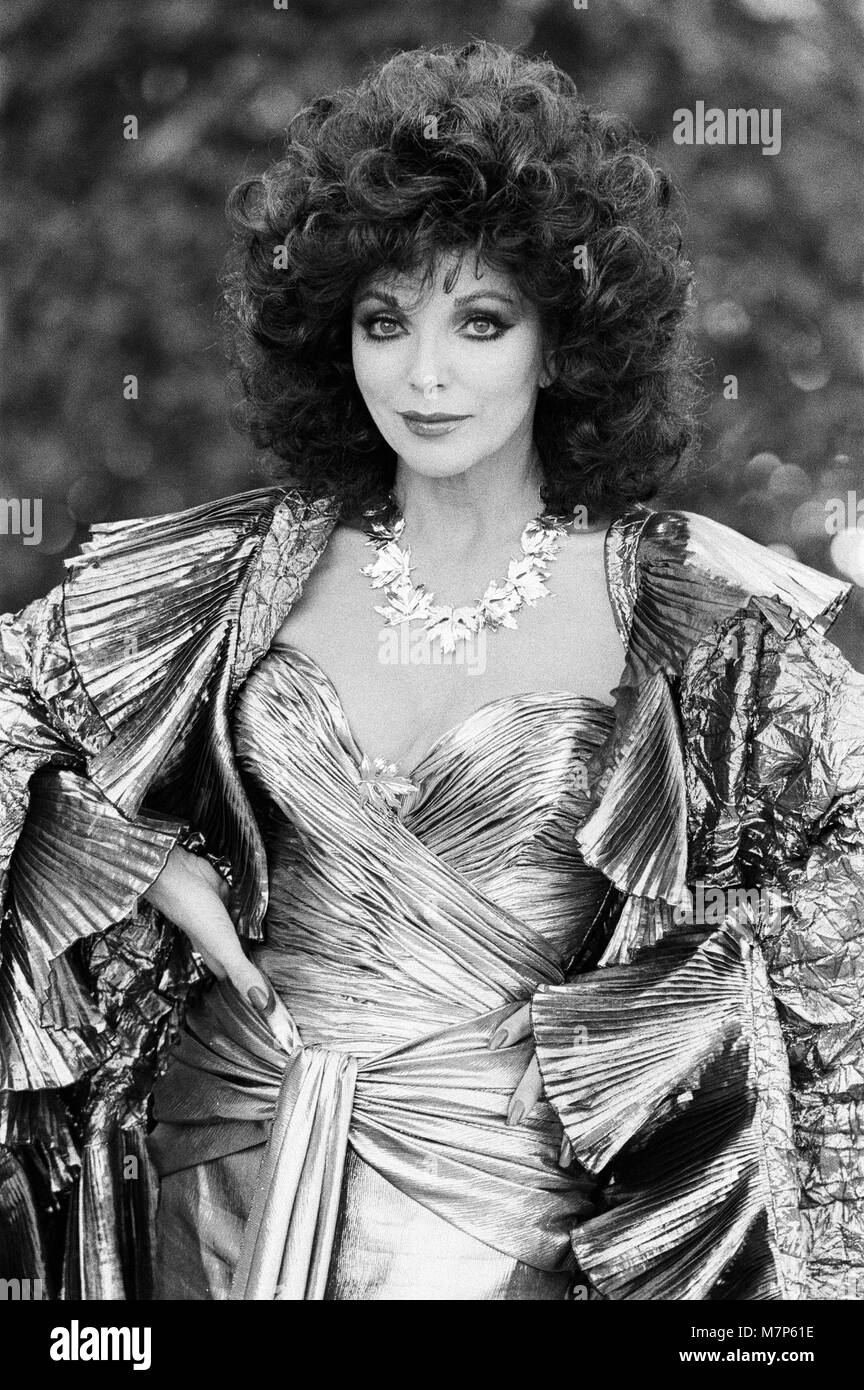 Britische Schauspielerin Joan Collins dargestellt in Los Angeles, Kalifornien. Star der hit-Serie Dynastie. Januar 1986 21. Stockfoto