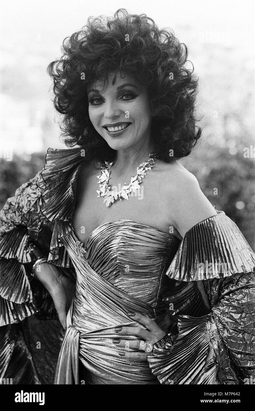 Britische Schauspielerin Joan Collins dargestellt in Los Angeles, Kalifornien. Star der hit-Serie Dynastie. Januar 1986 21. Stockfoto