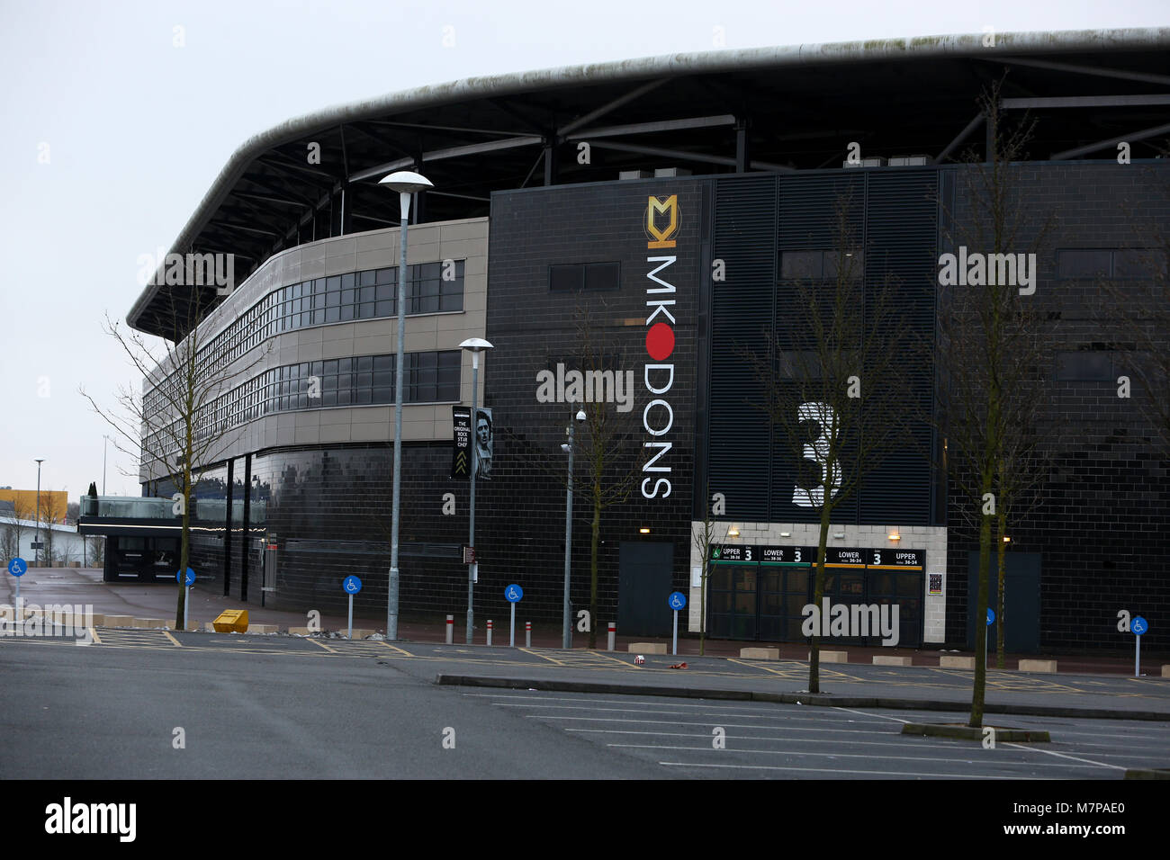 Allgemeine Ansichten der Milton Keynes Fußballstadion, MK Dons, UK. Stockfoto