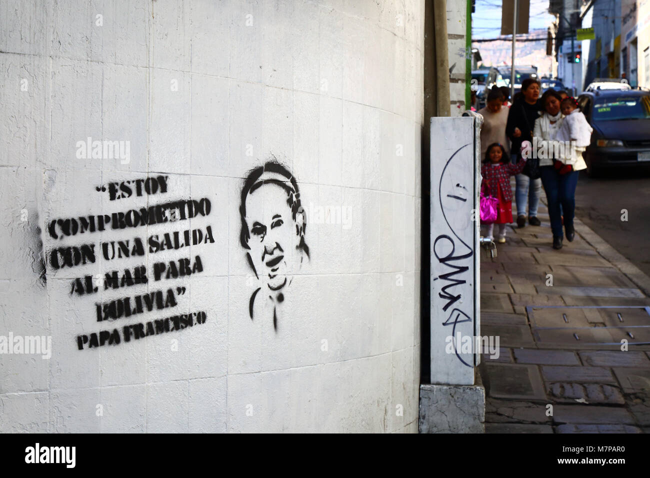 Graffiti mit angeblichen Zitat von Papst Franziskus unterstützt die Forderung gegen Bolivien Chile für souveränen Zugang zur Pacific Coast, La Paz, Bolivien Stockfoto