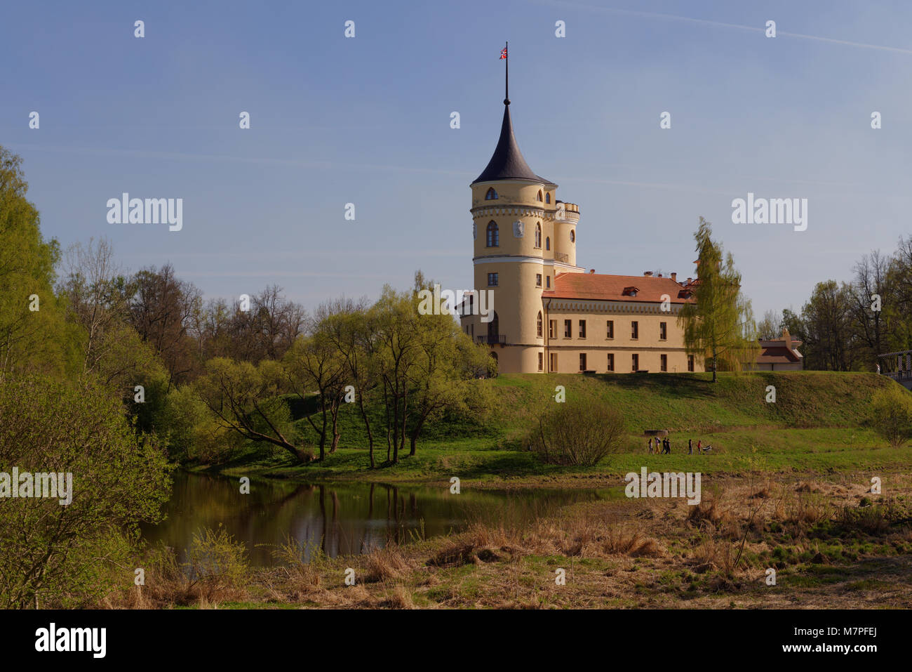 Pavlovsk, St. Petersburg, Russland - 8. Mai 2016: Blick auf die BIP-Schloss in einem Frühling Tag. Das Schloss wurde 1795-1797 gebaut für Kaiser Paul I. und Stockfoto