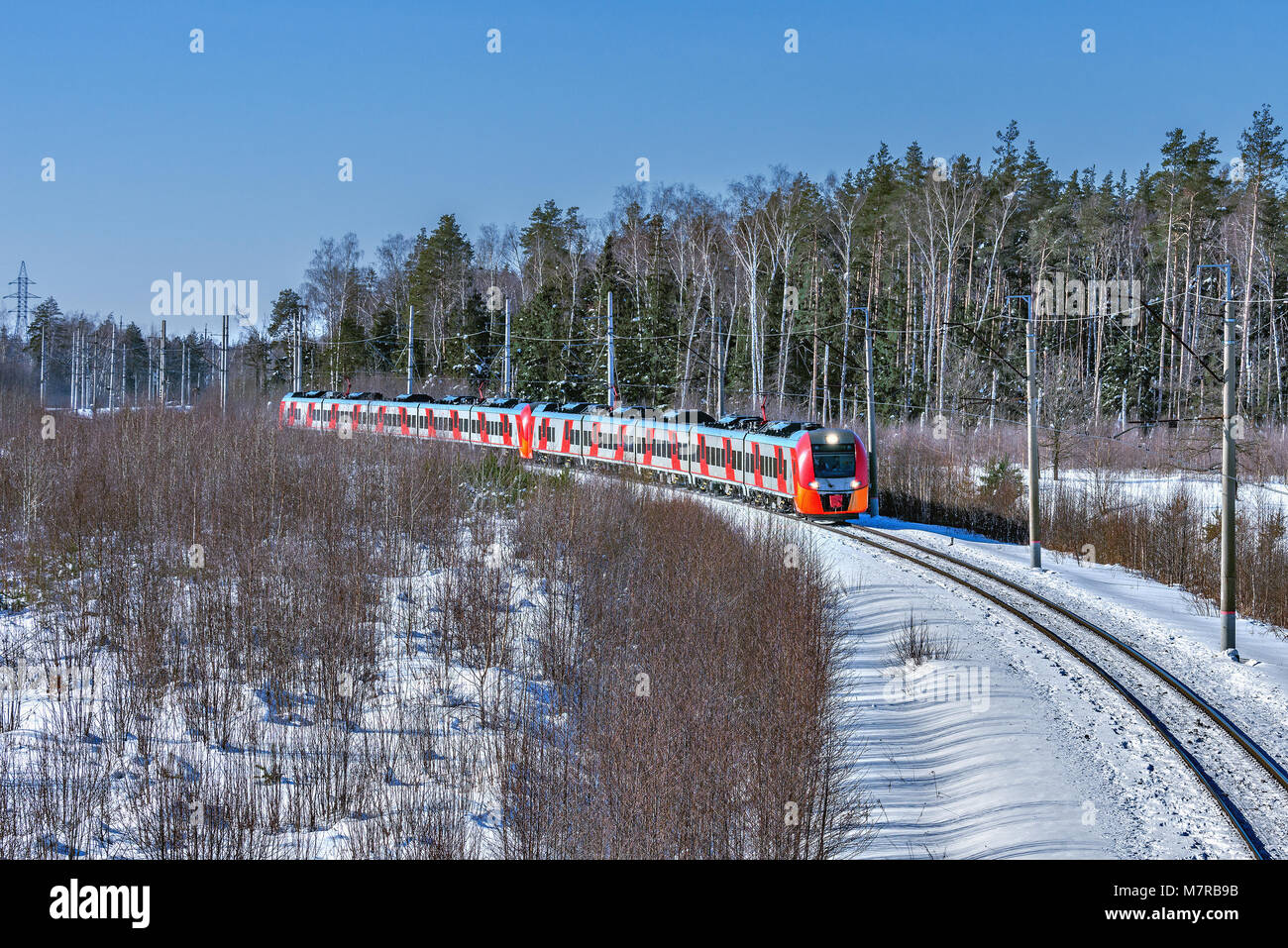 Moderne High-Speed-Zug. Stockfoto
