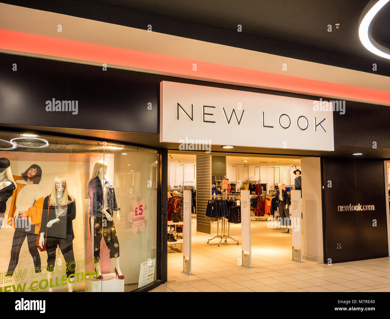 Neuer Look, Broad Street Mall, Reading, Berkshire, England. Stockfoto