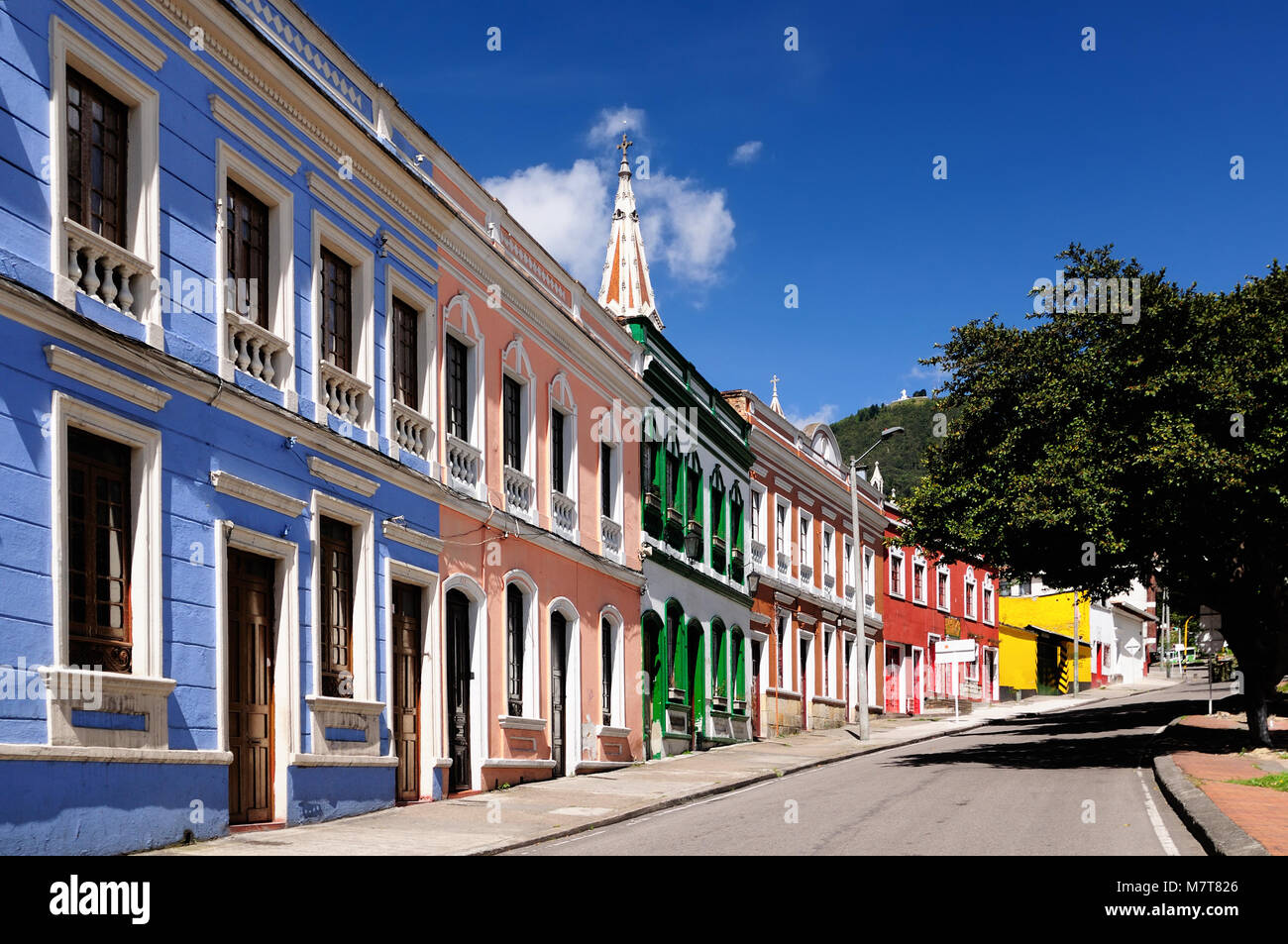 Farbe Gebäude im Kolonialstil im Zentrum in Bogotá, Kolumbien, Lateinamerika Stockfoto