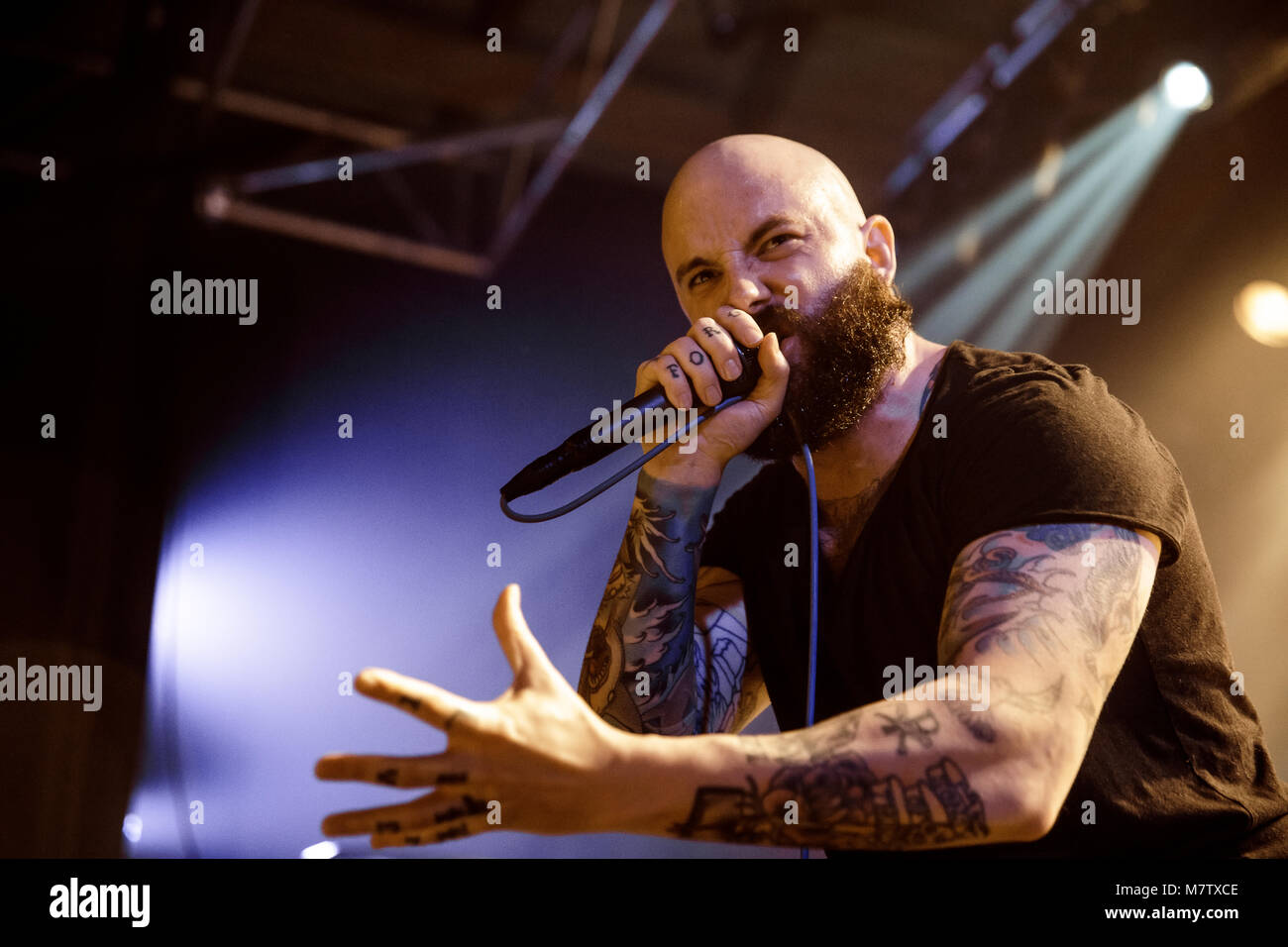 Dänemark, Kopenhagen - 12. März 2018. Der amerikanische christliche Metalcore-Band August Burns Red führt ein Live Konzert in Pumpehuset in Kopenhagen. Hier Sänger Jake Luhrs wird gesehen, live auf der Bühne. (Foto: Gonzales Foto - Peter Troest). Credit: Gonzales Foto/Alamy leben Nachrichten Stockfoto