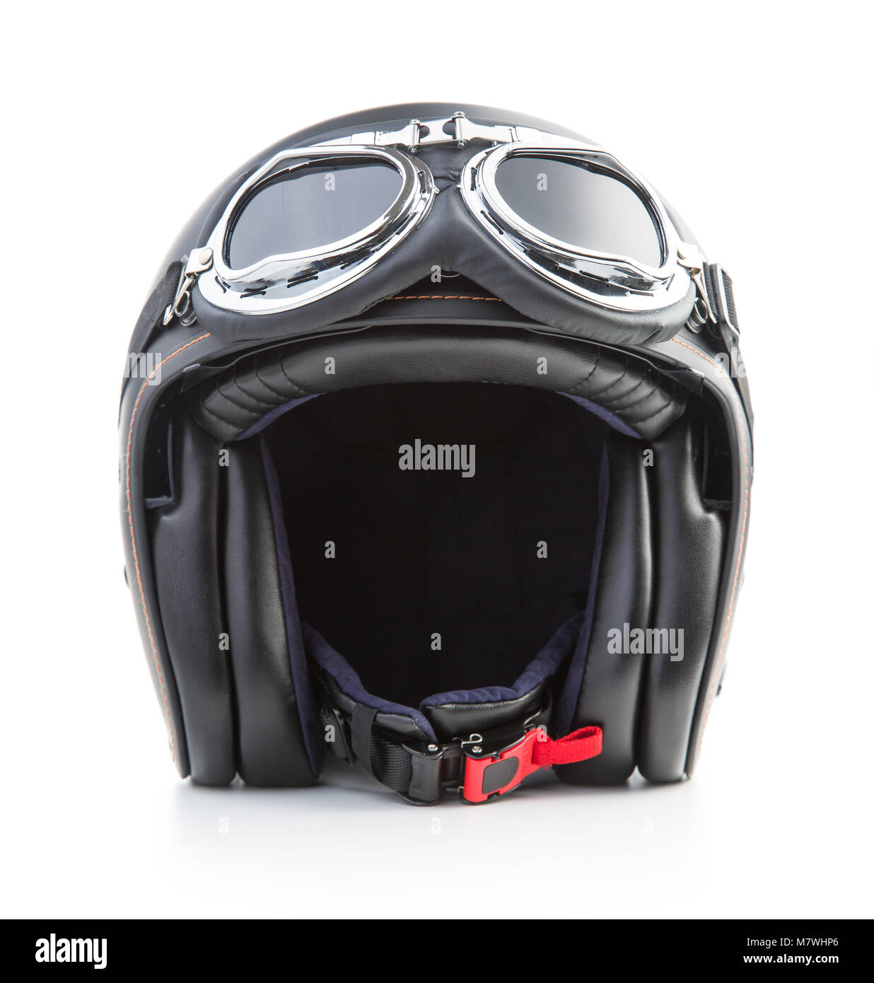 Gesicht Motorrad Helm mit Brille auf weißem Hintergrund öffnen. Stockfoto