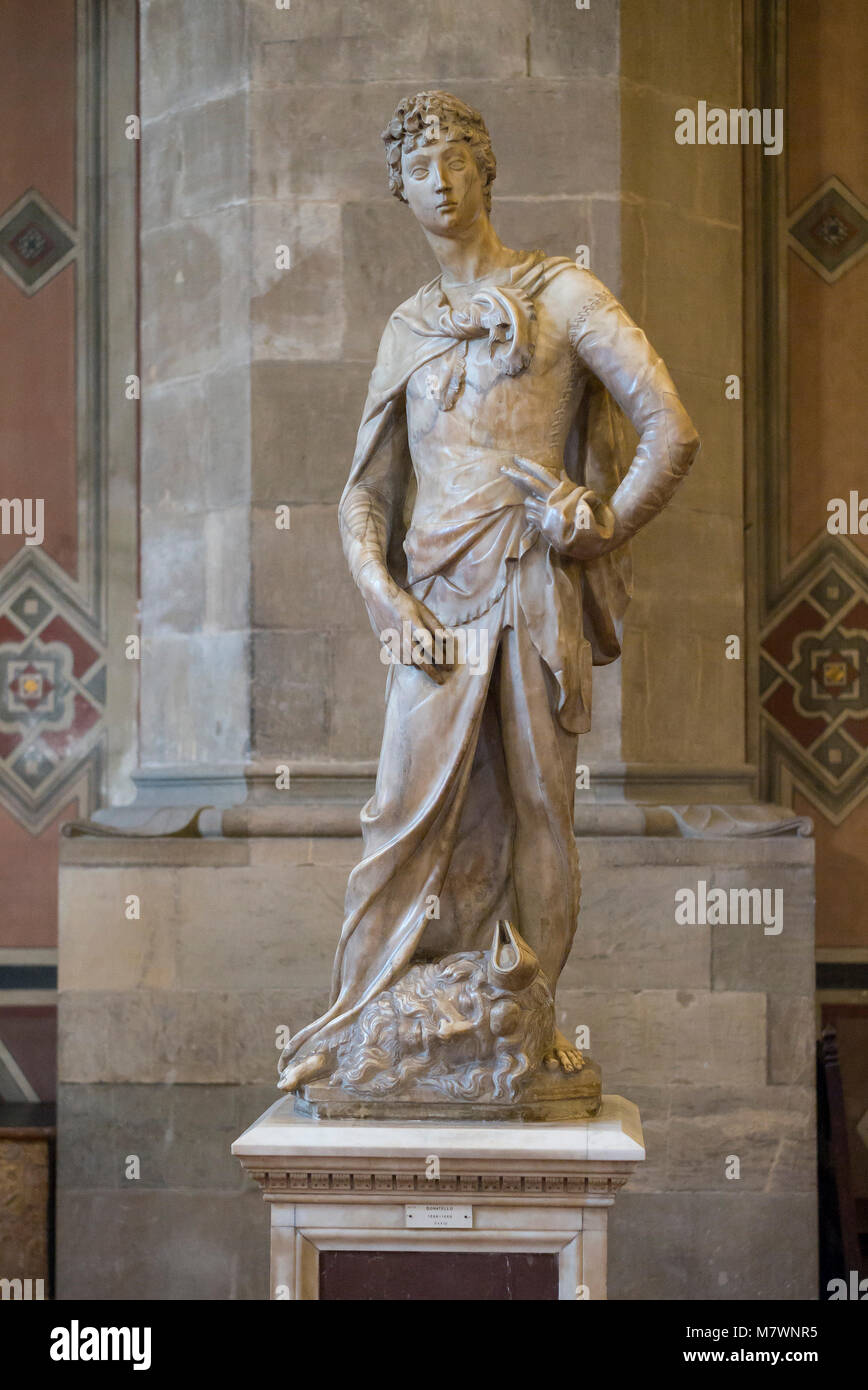 Florenz. Italien. Marmor statue des David (ca. 1408-1409) von Donatello, Museo Nazionale del Bargello. (Bargello Nationalmuseum) Stockfoto