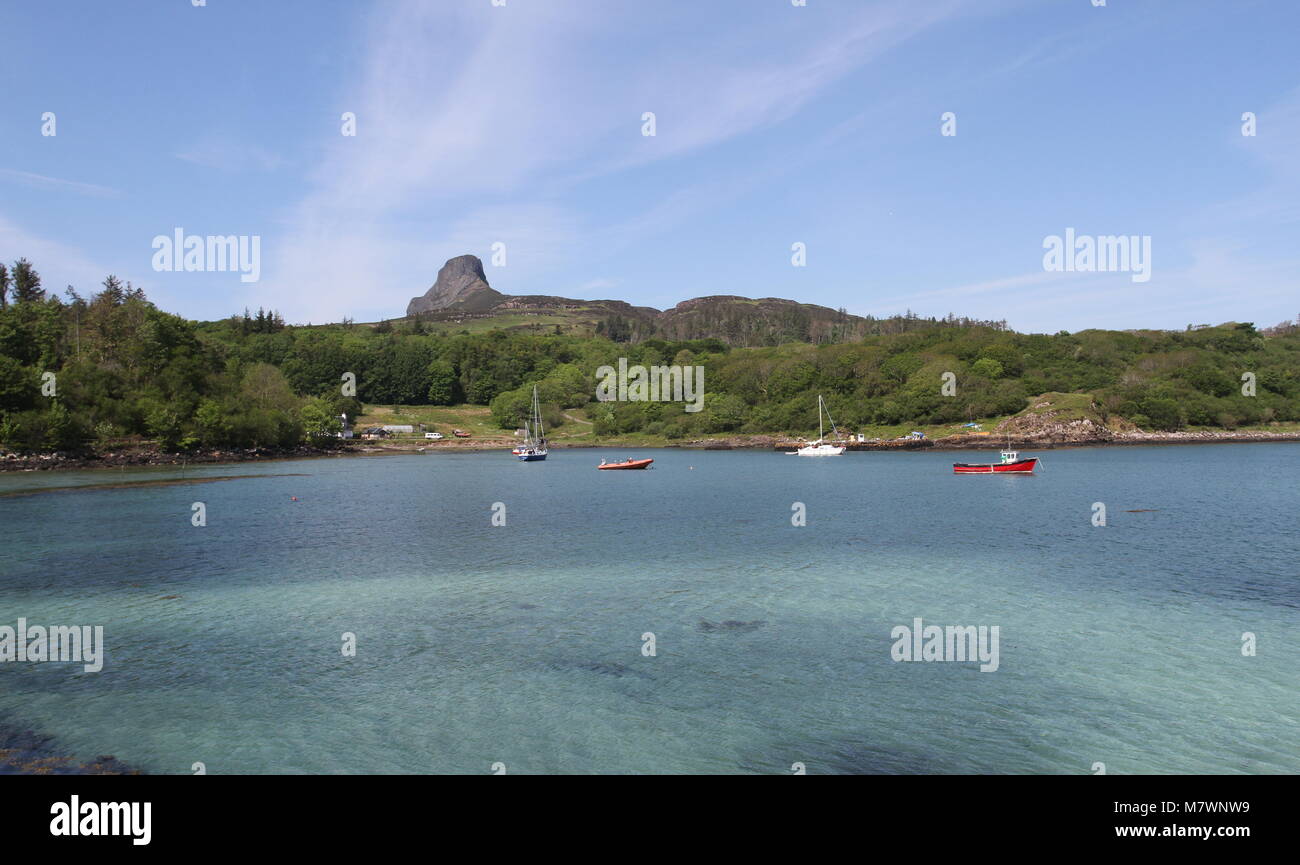 Eine Sgurr und die Bucht von laig Insel Eigg Schottland Mai 2012 Stockfoto