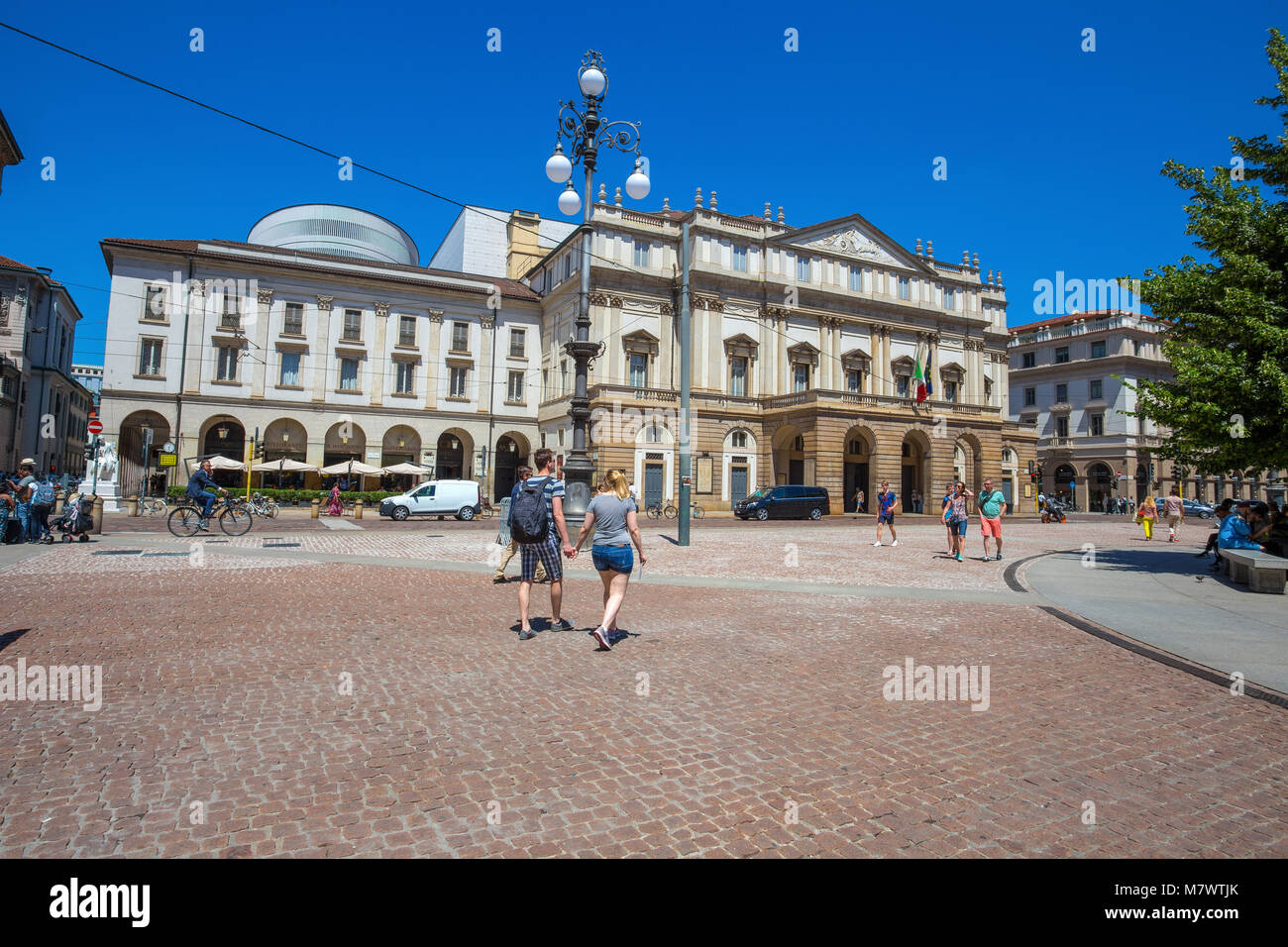 Mailand, Italien, Juni 7, 2017 - Teatro alla Scala (Theater La Scala). Ist das wichtigste Opernhaus in Mailand. Einer der renommiertesten Theater angesehen Stockfoto