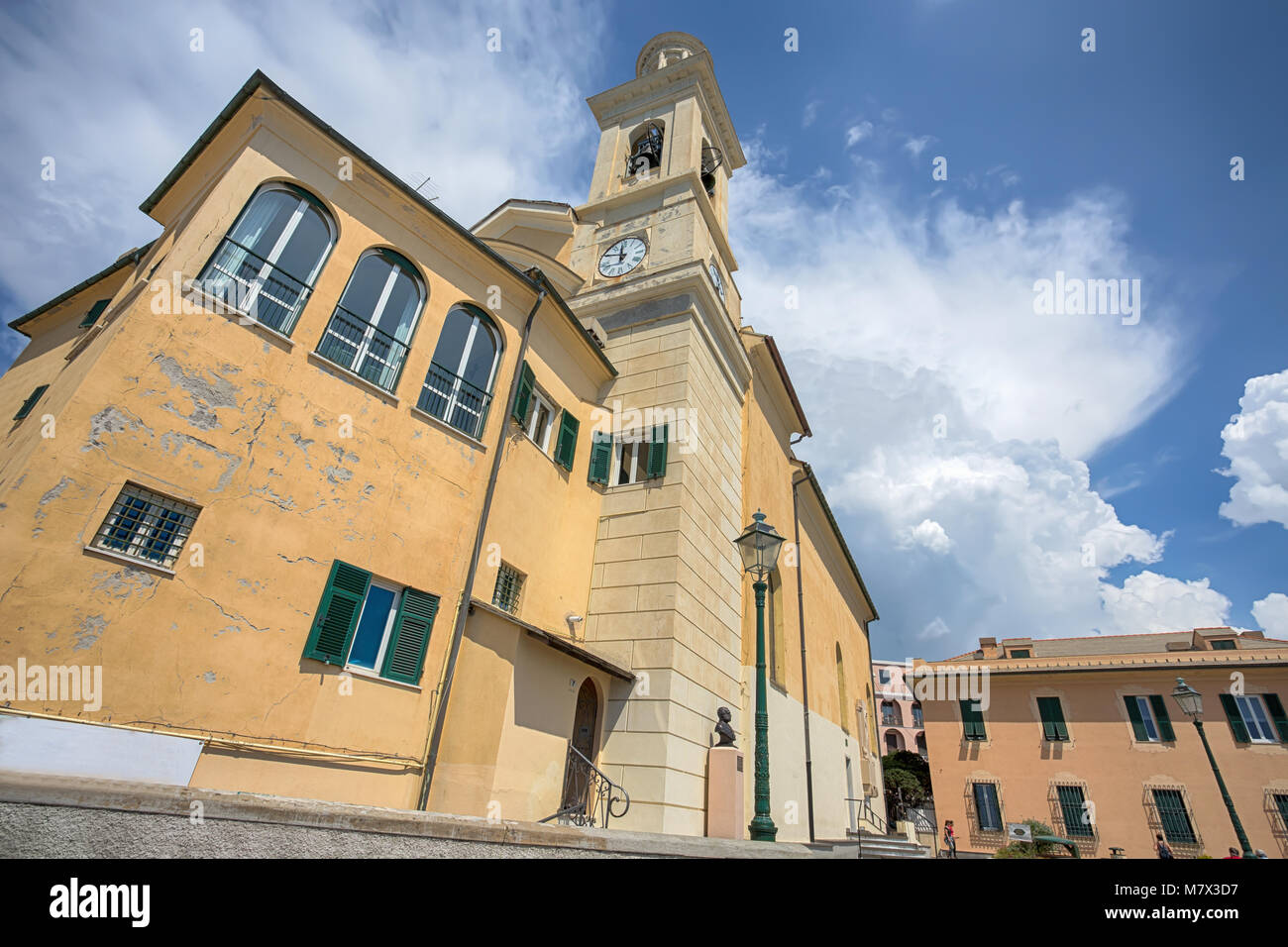 Genua (Genova) Italien, 20. Mai 2017 - Sant'Antonio Kirche (St. Antonius) in Genua, Italien Boccadasse Stockfoto