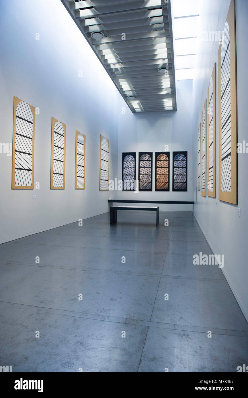 Die von Rodez Rodez, Museum für zeitgenössische Kunst Museum widmet sich die Arbeit der Französischen abstrakten Künstler Pierre Soulage, Architektur von 'RCR arquitectes Stockfoto