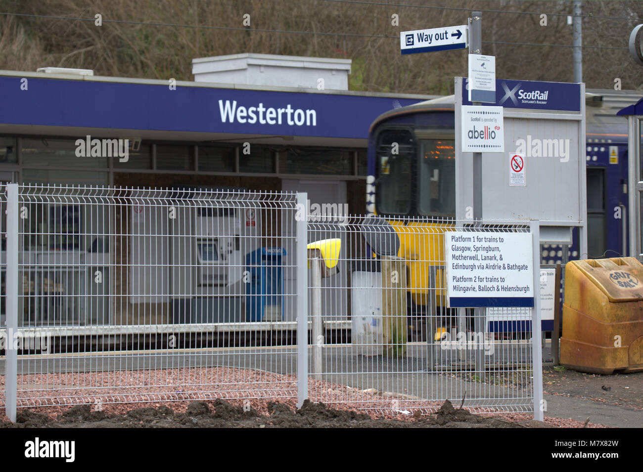 Westerton scotrail Bahnhof Bearsden, Glasgow, UK Zug anreisen Stockfoto