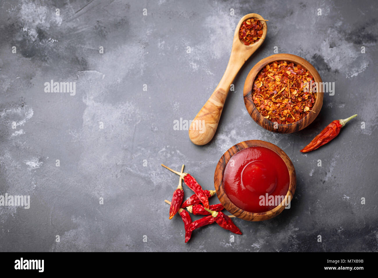 Chili Sauce mit getrockneten Paprika Stockfoto