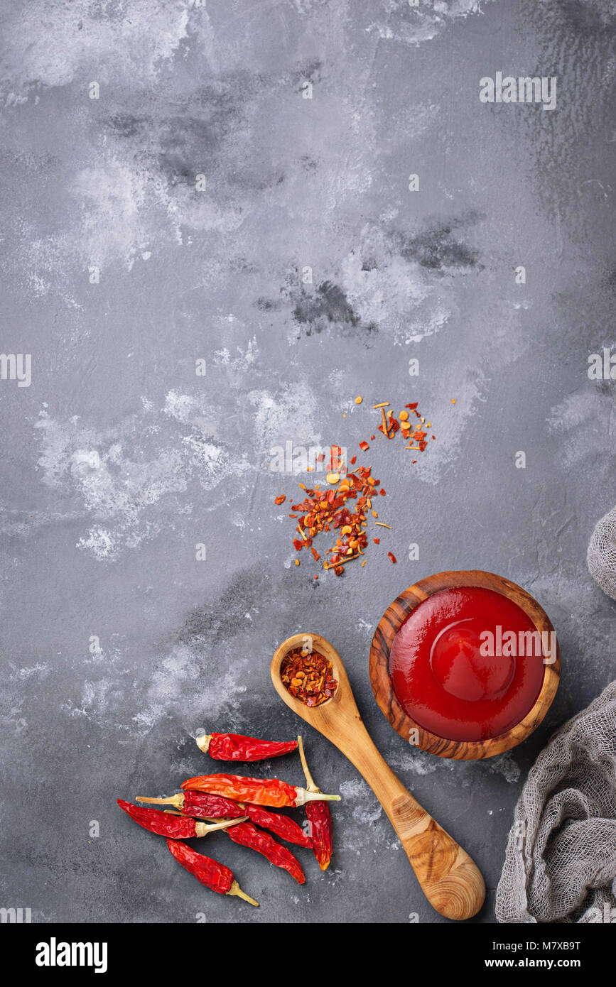 Chili Sauce mit getrockneten Paprika Stockfoto