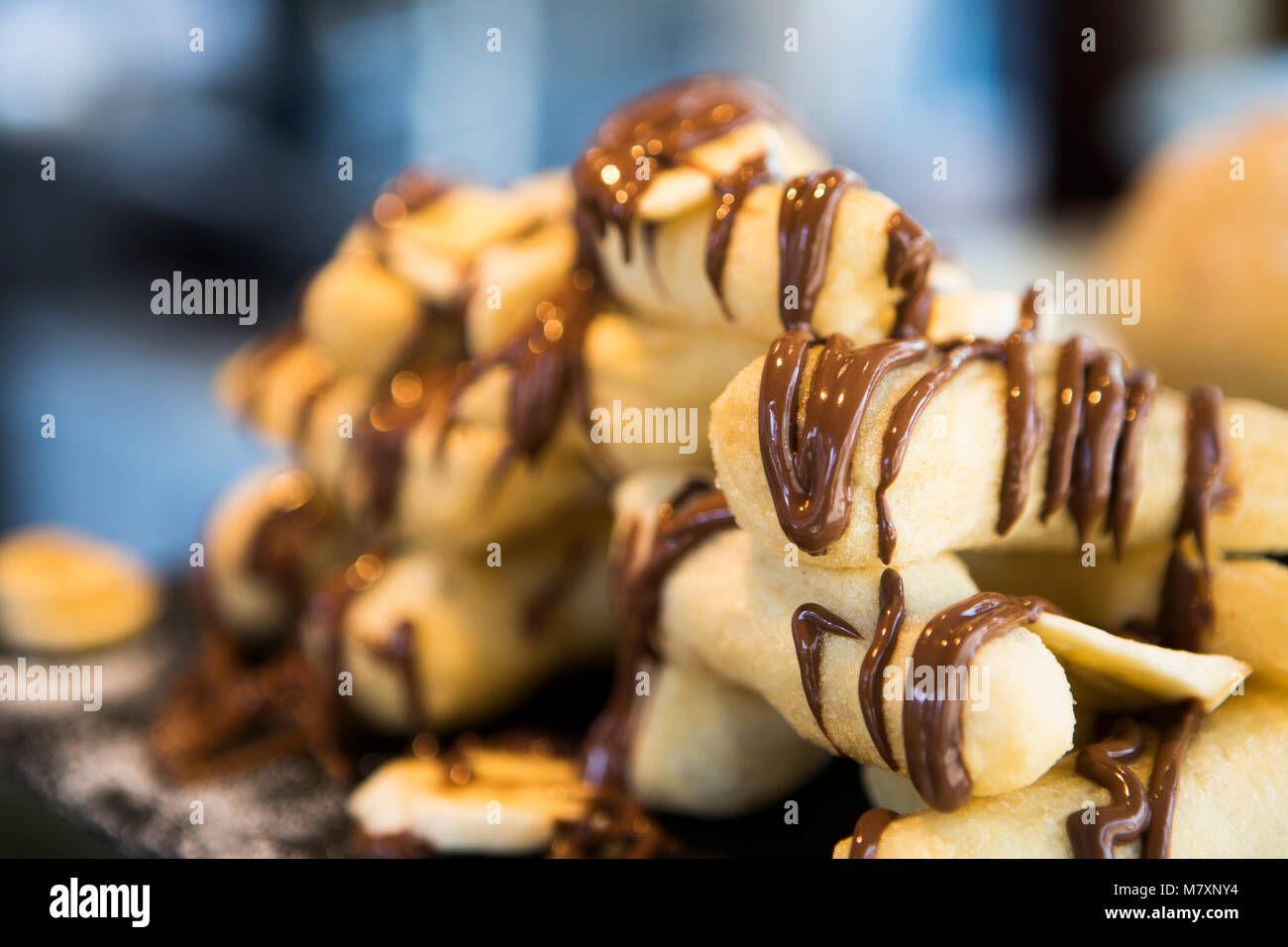 Banane und Schokolade Churros. Stockfoto