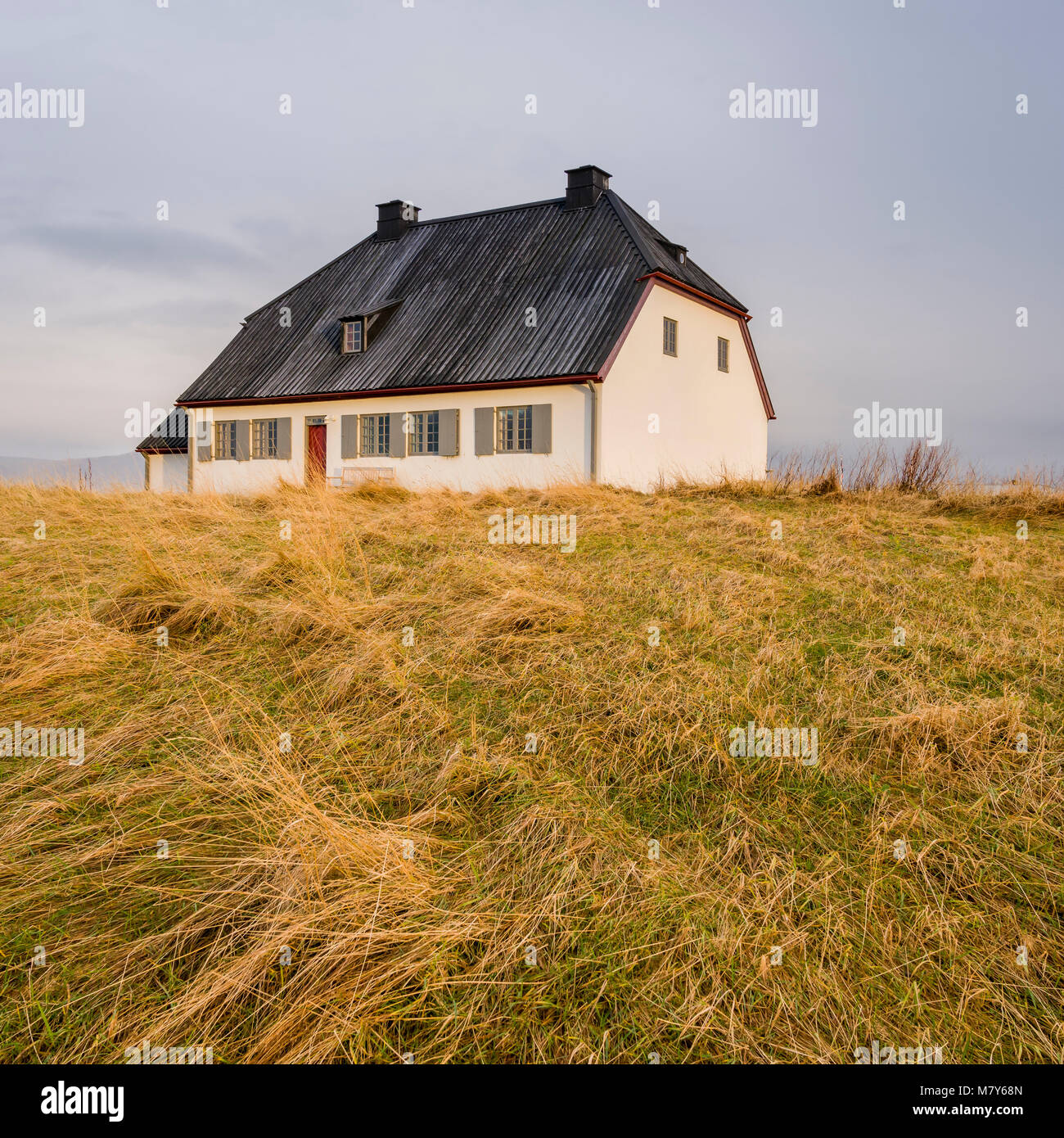 Nesstofa erbaut 1761-1763 war der ständige Wohnsitz der medizinische Direktor der Gesundheit und ist eines der ältesten Häuser aus Stein Island, Reykjavik, Island Stockfoto