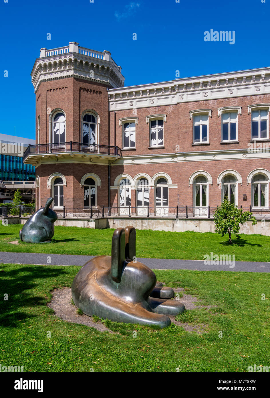Kaninchen vor dem Naturhistorischen Museum, Rotterdam, Südholland, Niederlande Stockfoto