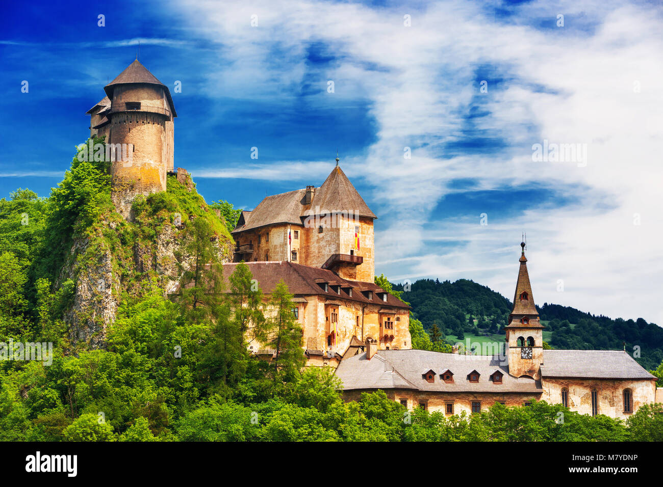 Romantisches Schloss Oravsky hrad - Burg Orava in Oravsky Podzamok, Slowakei Stockfoto