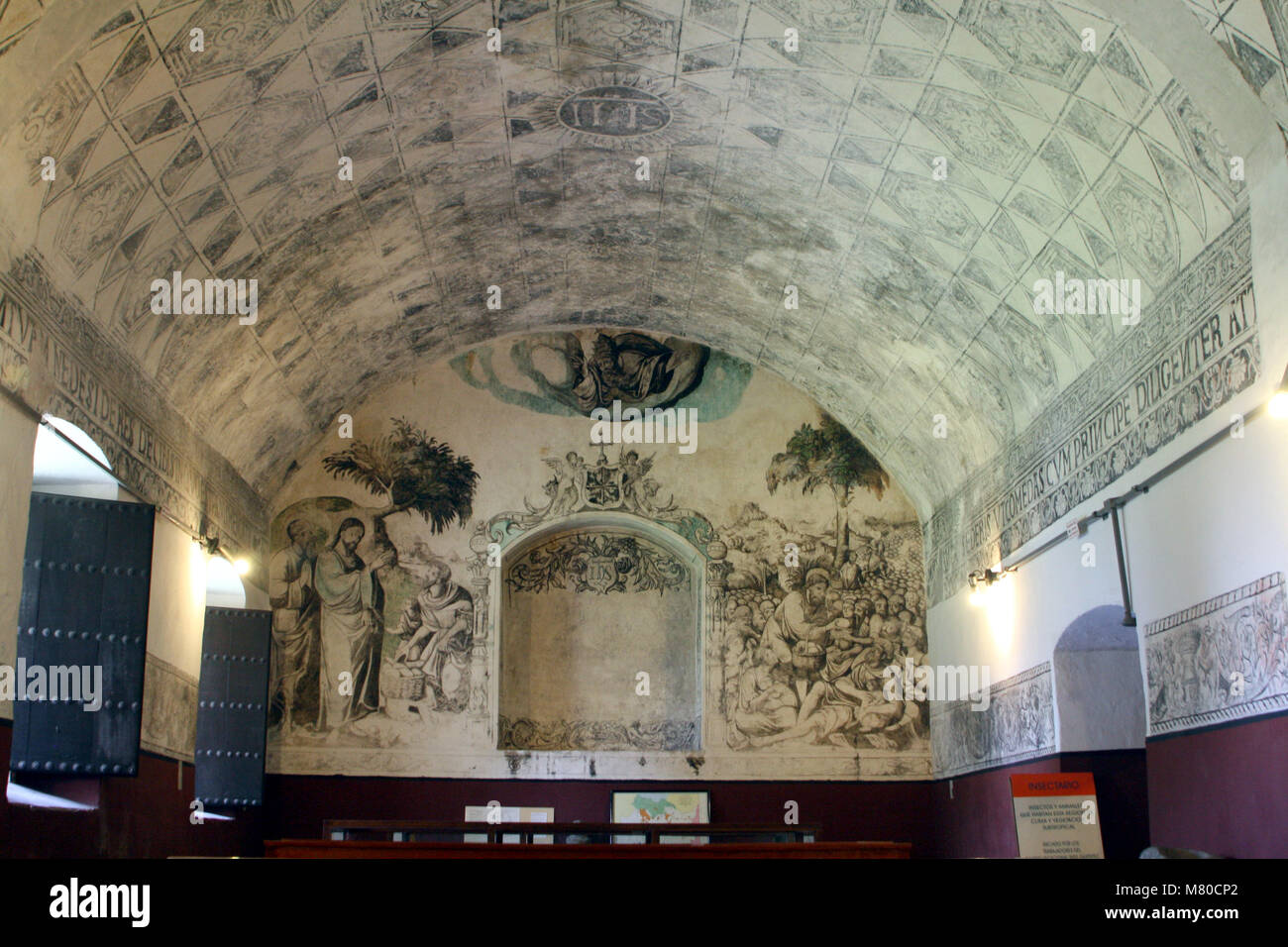 Bemalte Gewölbe Decken- und Wandgemälde mit religiösen Szene. Santo Domingo ehemaliges Kloster, Oaxtepec, Mexiko Stockfoto