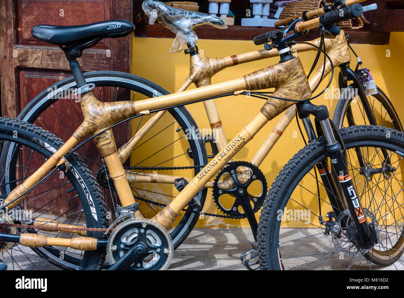 Bambus umrahmt Fahrrad in Hoi An, Vietnam Stockfotografie - Alamy